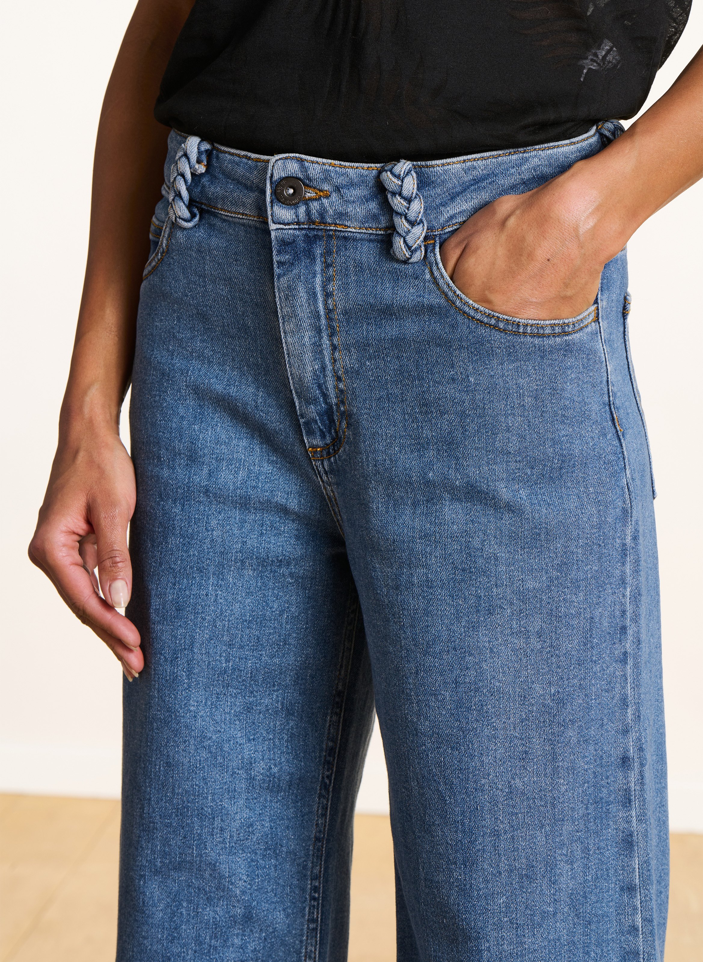 Farbige Straight Cut Jeans mit 5 Taschen LA FEE MARABOUTEE Blau