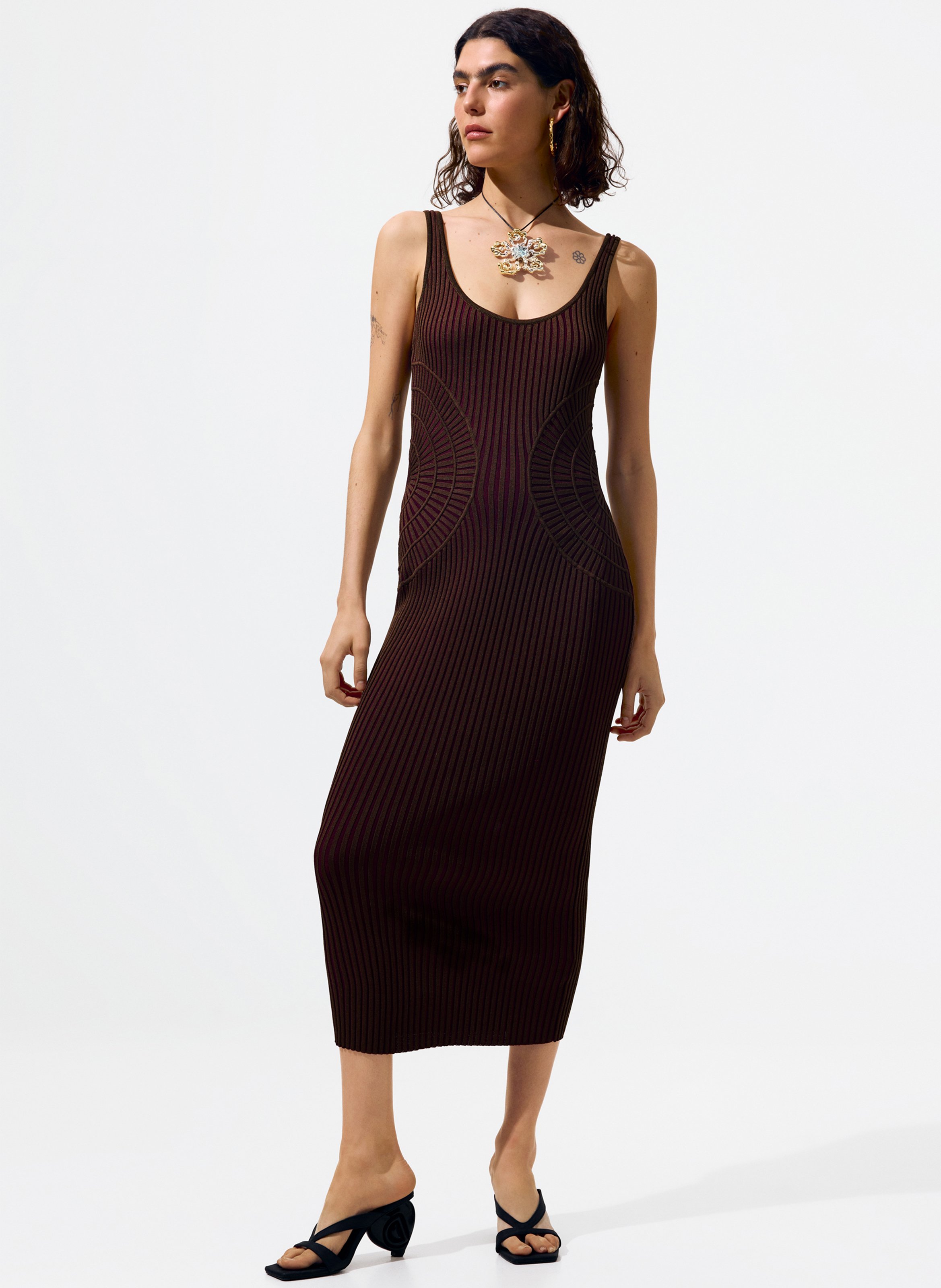 Beate - Langes Strickkleid DESIGUAL Braun