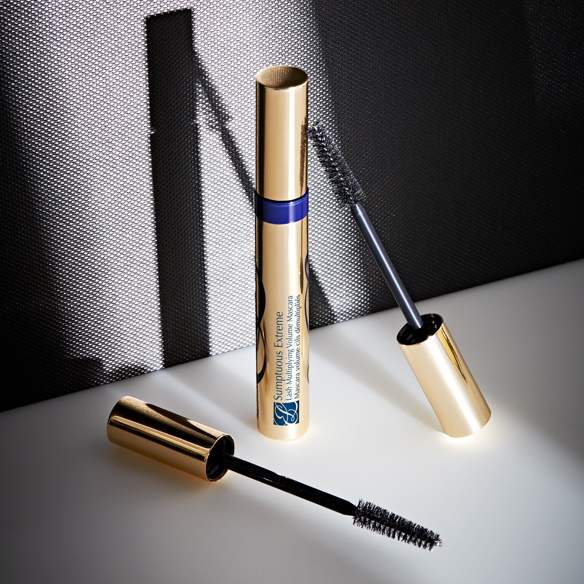 Sumptuous separation and volume mascara ESTEE LAUDER Extreme black - 01