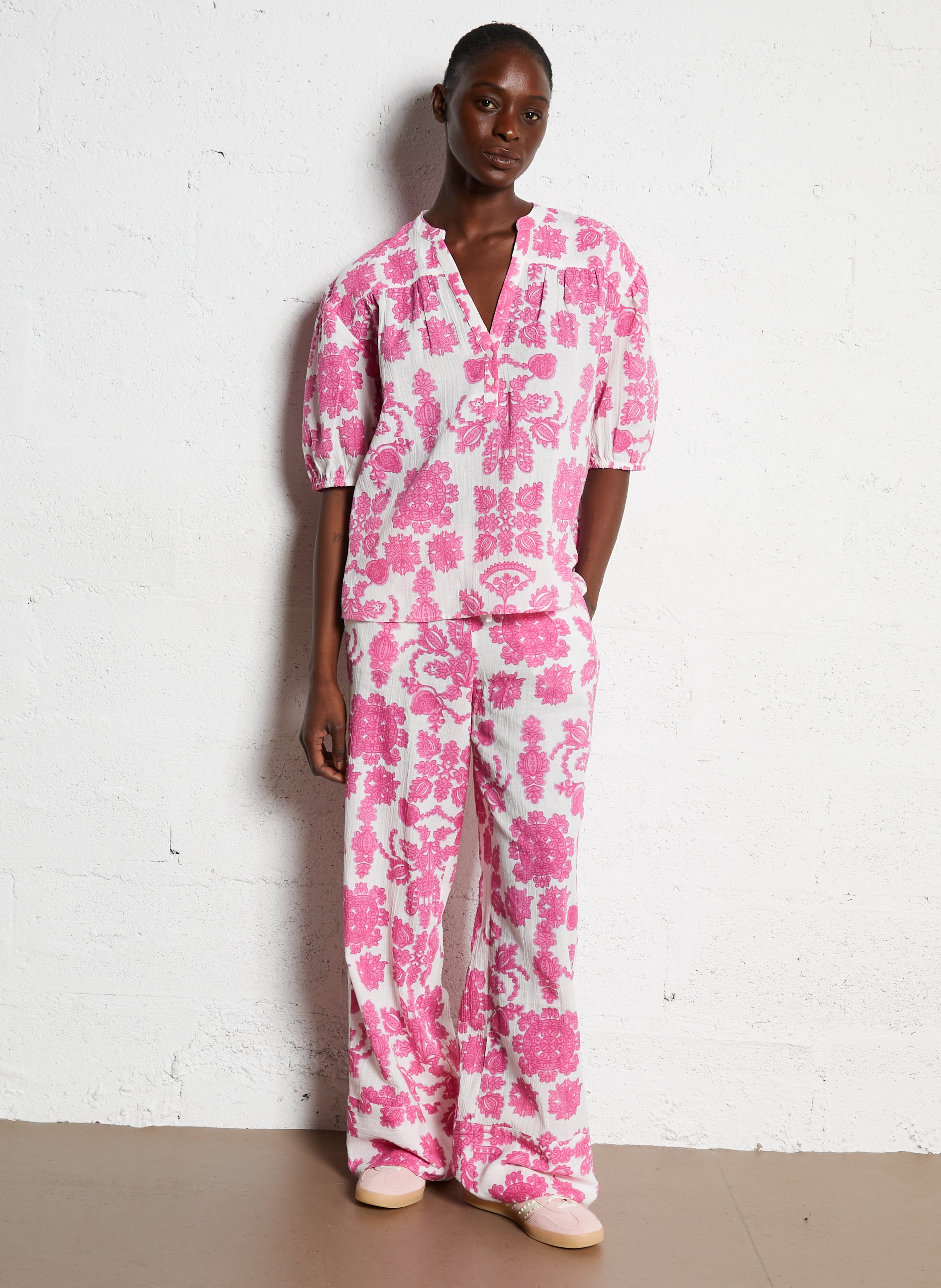 Baskets basses en cuir ADIDAS Rose