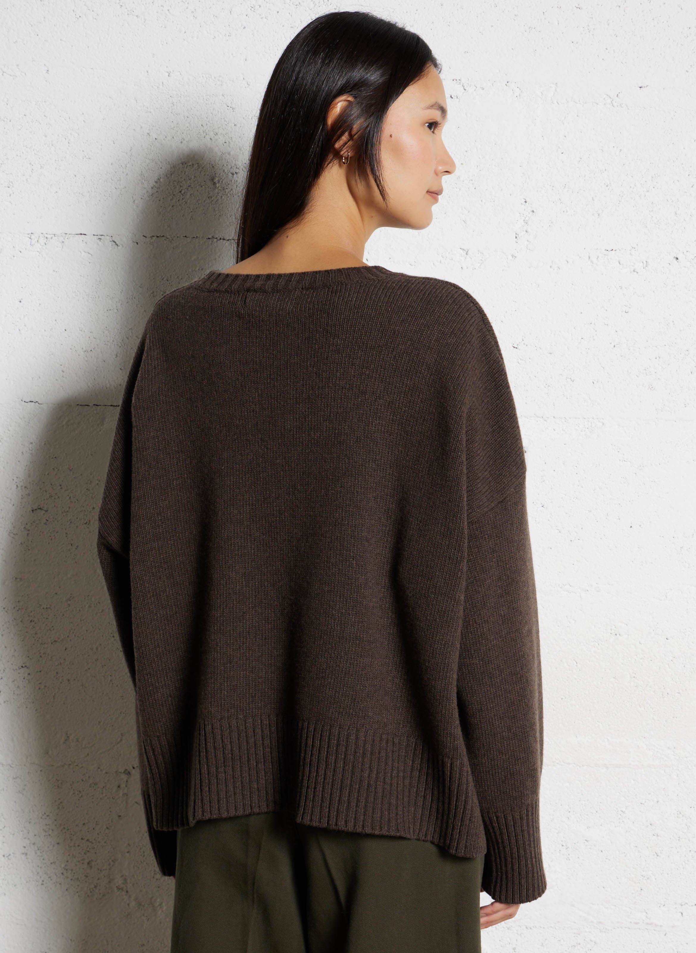 Oversized V-neck Merino wool sweater BELLEPIECE Brown