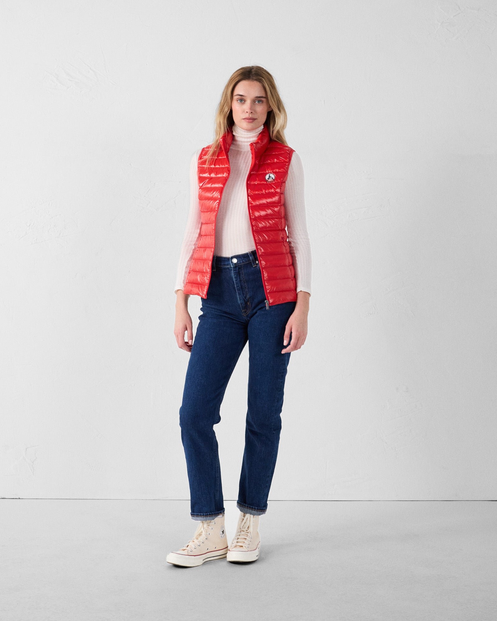 Seda Shiny Sleeveless Lightweight Puffer Coat JOTT Red