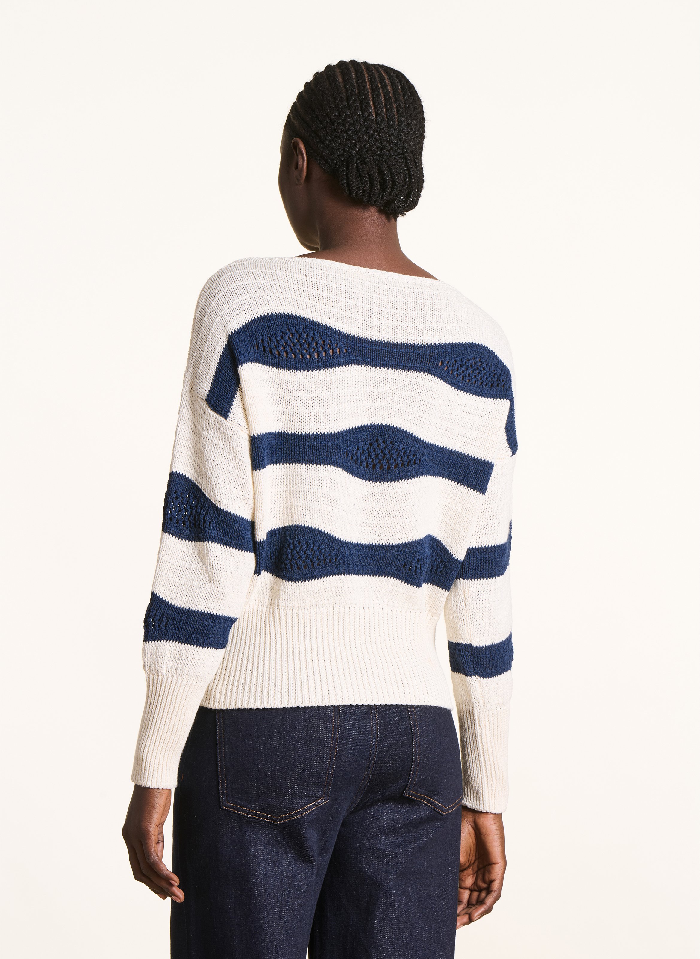 Pull ample col bateau rayé en coton recyclé mélangé LA FEE MARABOUTEE Bleu