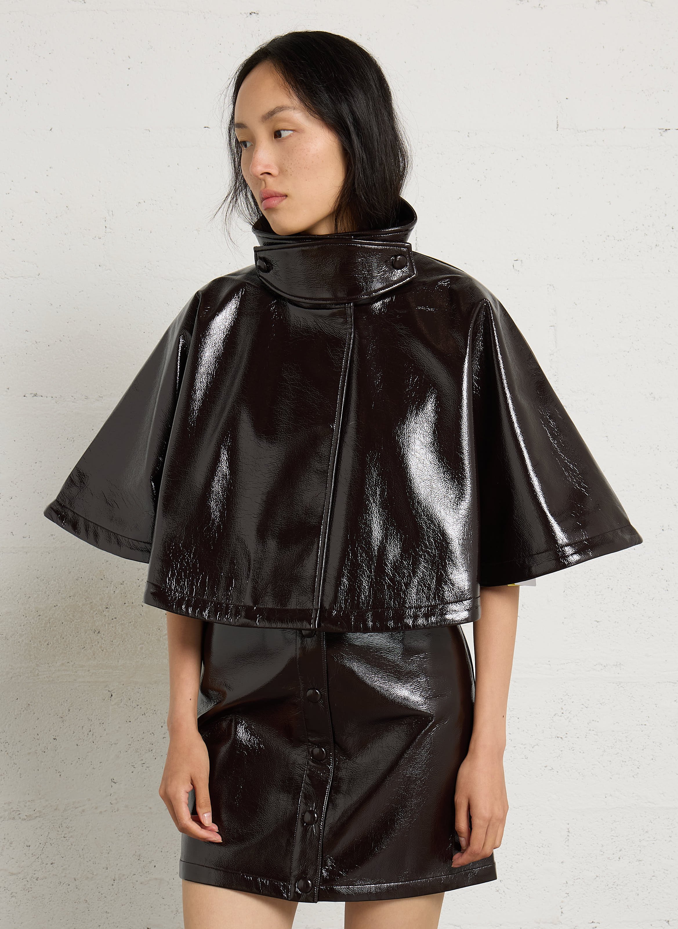 Capejacke mit Stehkragen in Lackleder BERENICE Braun