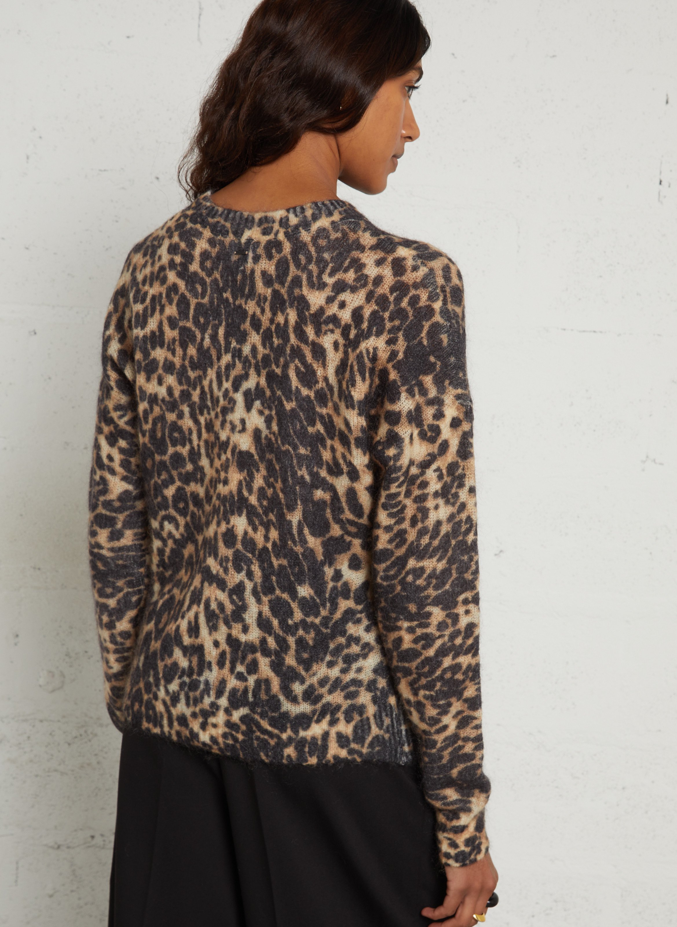 Gerade geschnittener Rundhalspullover mit Animal-Print aus Wollmischung. IKKS Braun