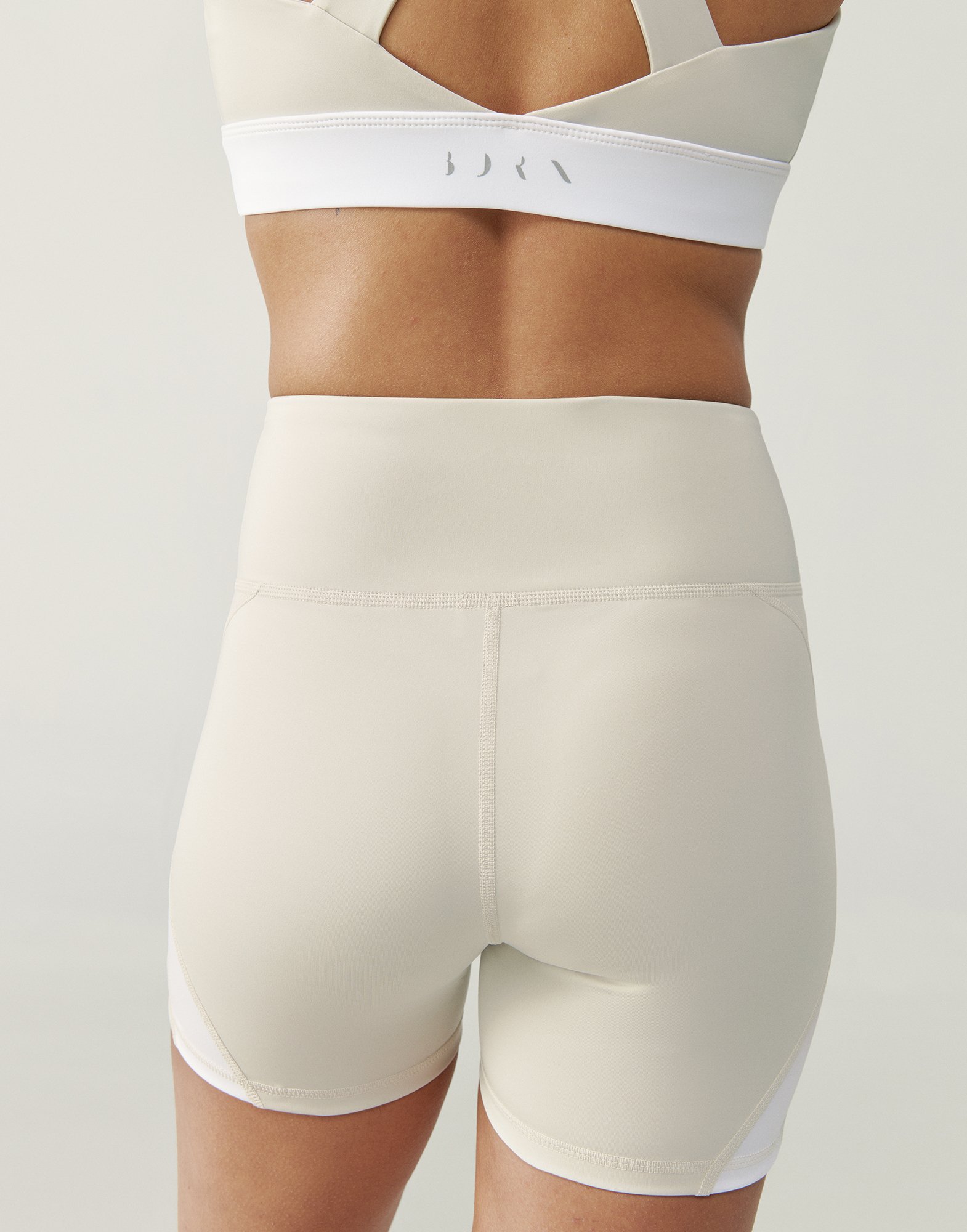 Short women's cycling sports leggings Beige