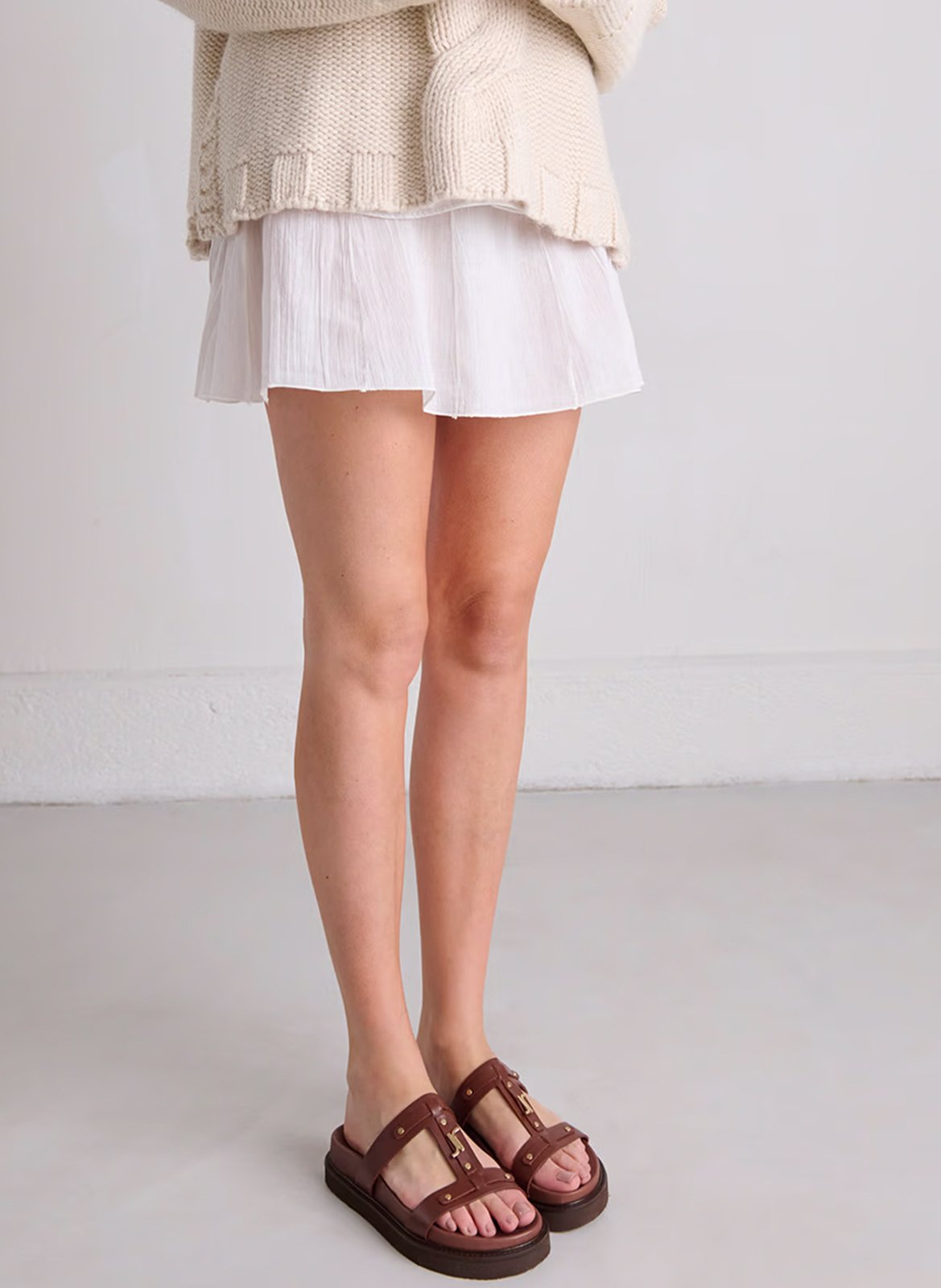 Flache Sandalen aus Glattleder JONAK Braun