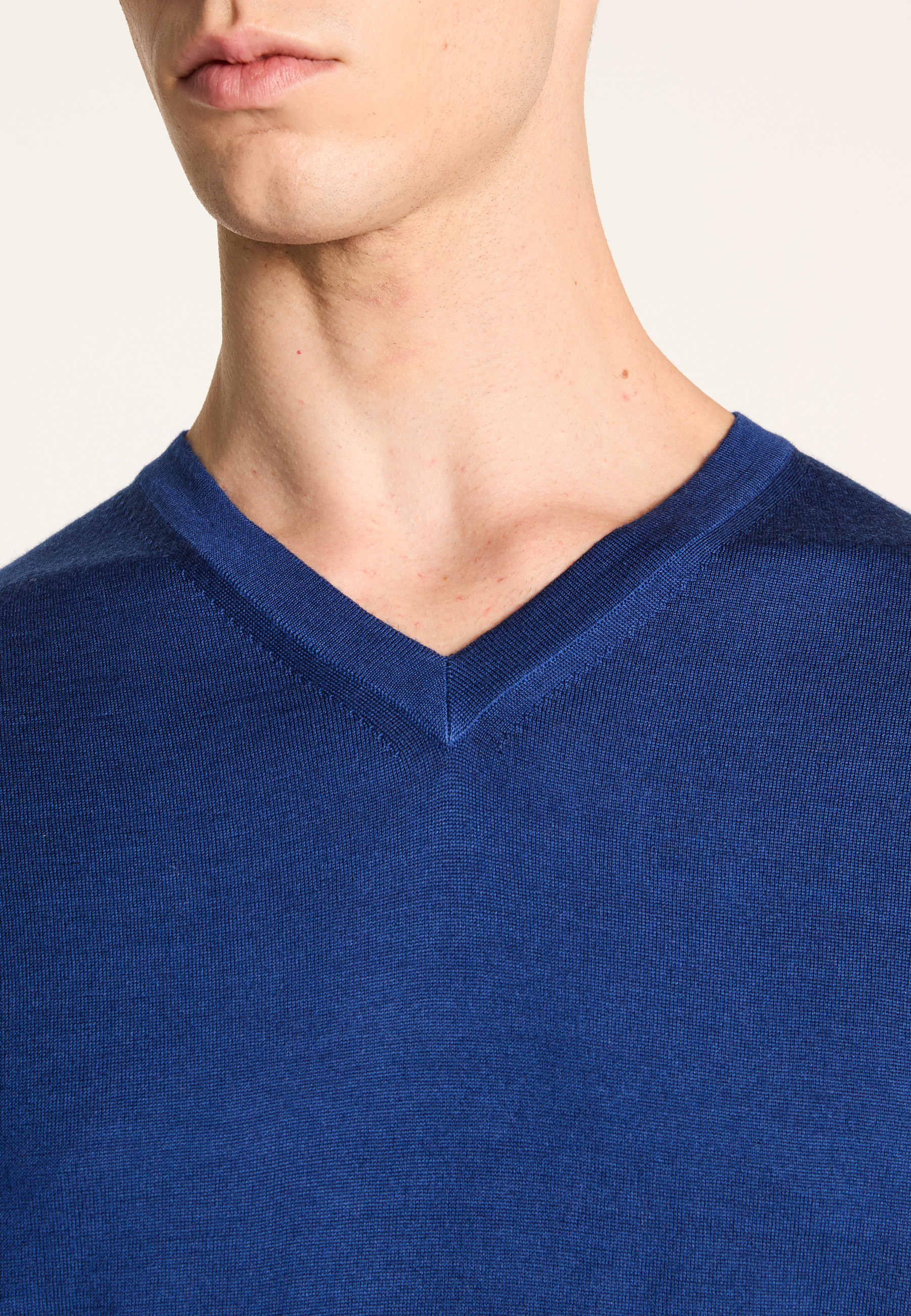 Bunelle wool V-neck sweater MAISON MONTAGUT Blue