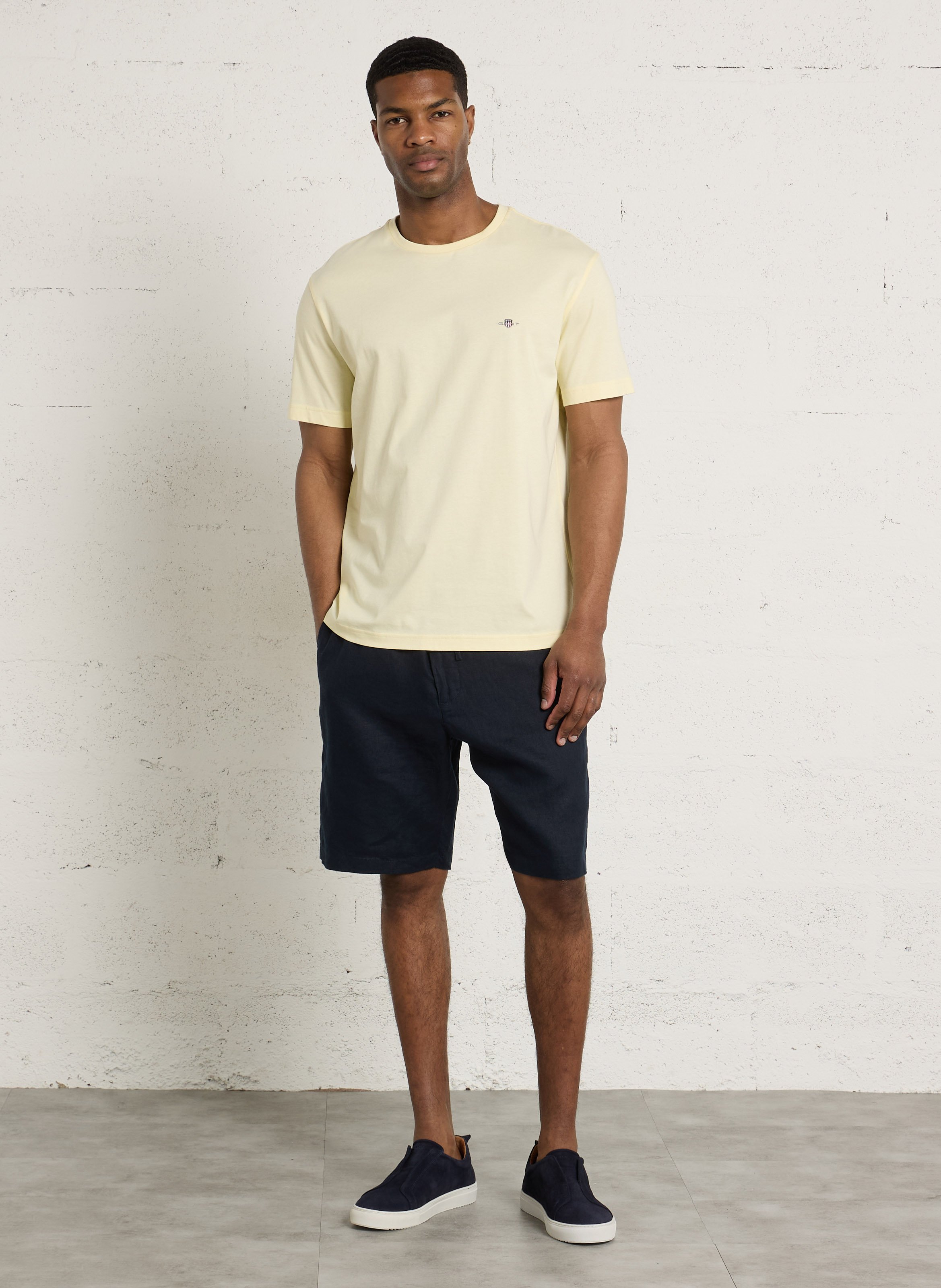 Short droit uni en lin GANT Bleu