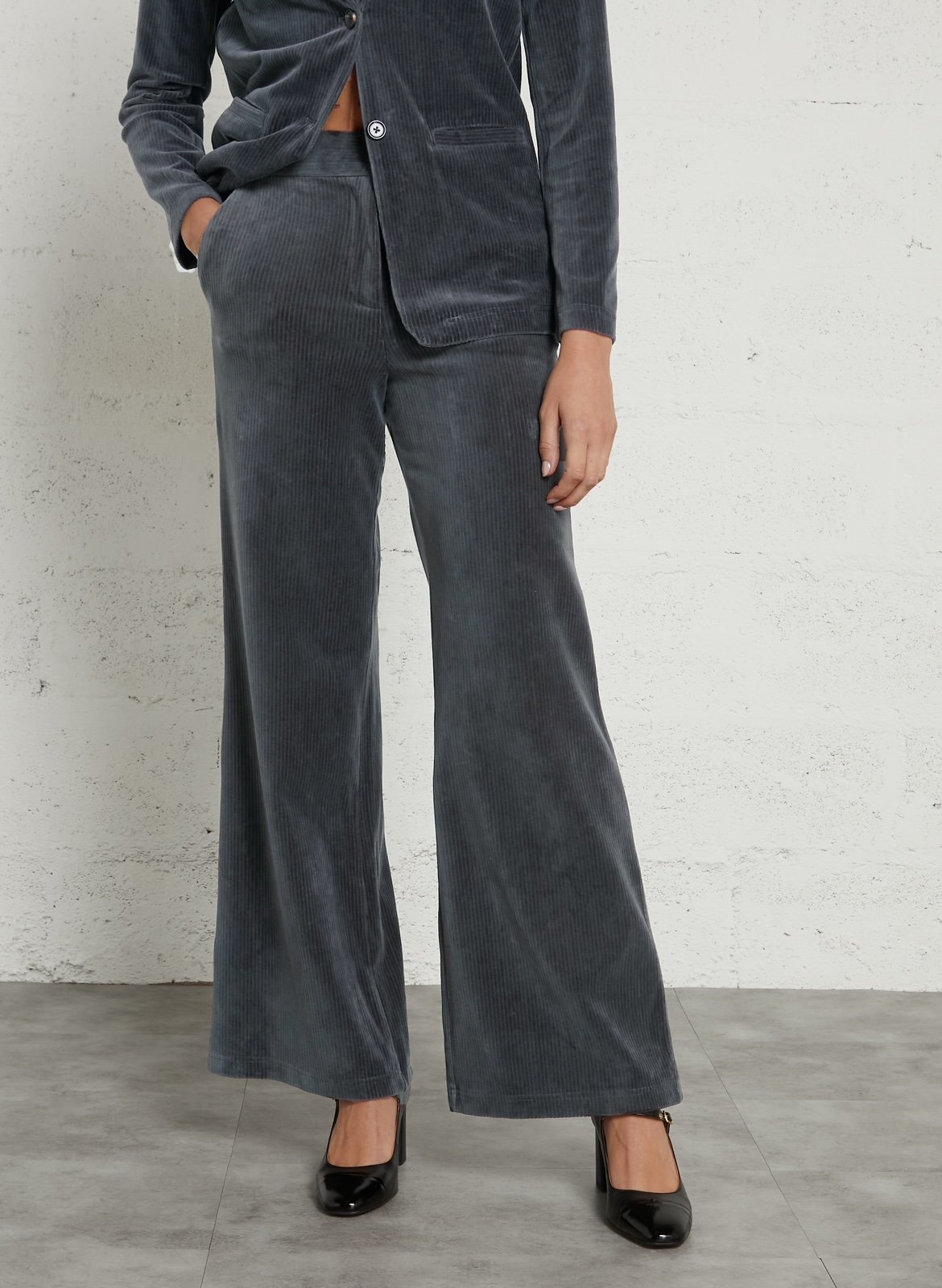 Pantalon en velours côtélé de coton mélangé NICE THINGS