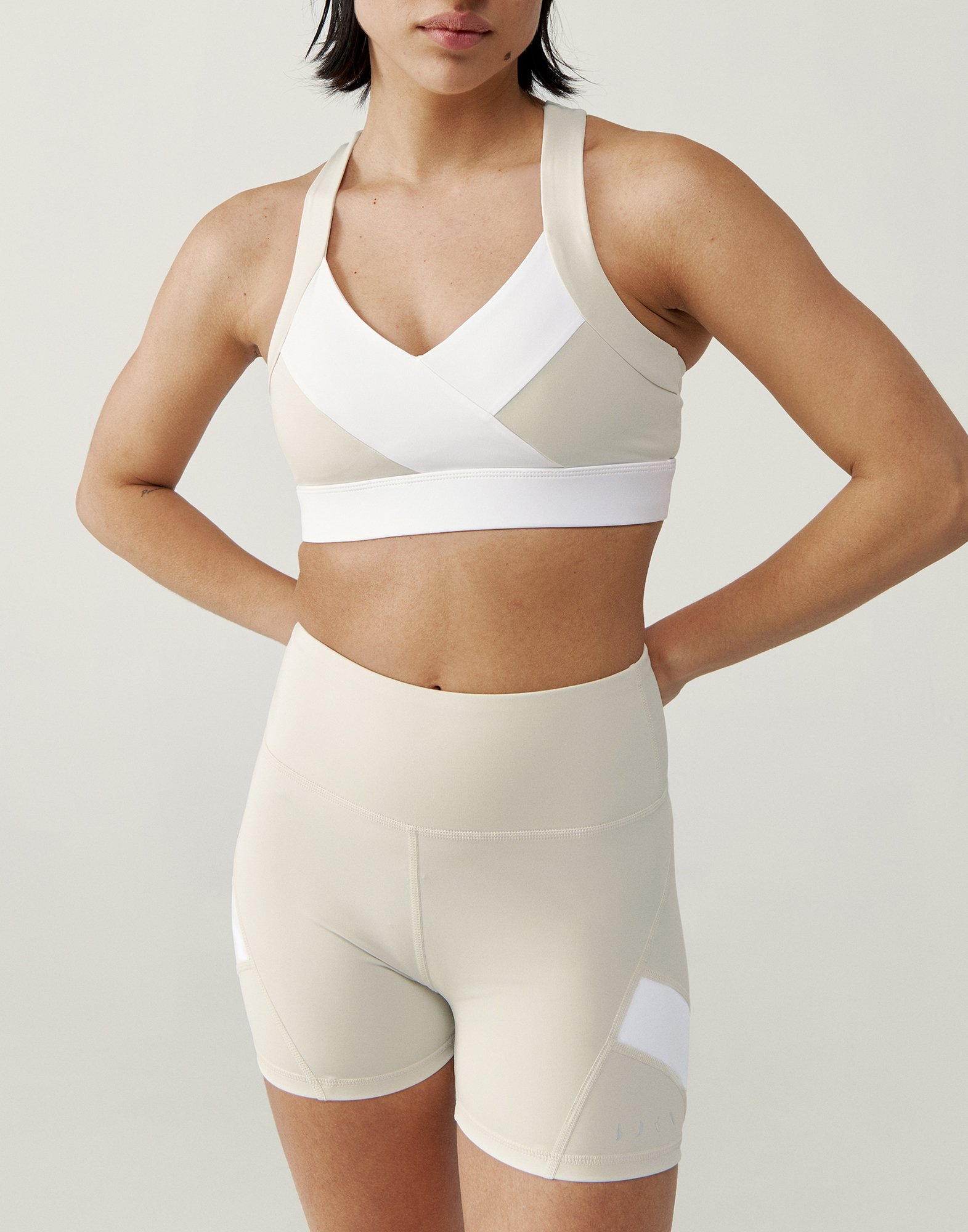 Short women's cycling sports leggings Beige