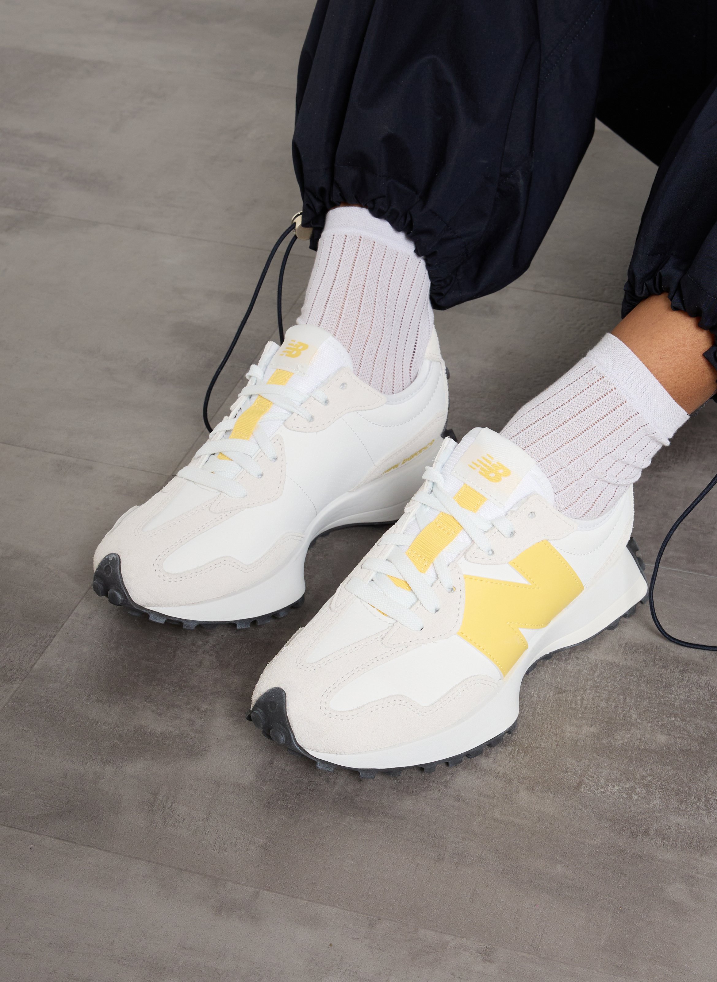 Lace-up low-top sneakers NEW BALANCE White