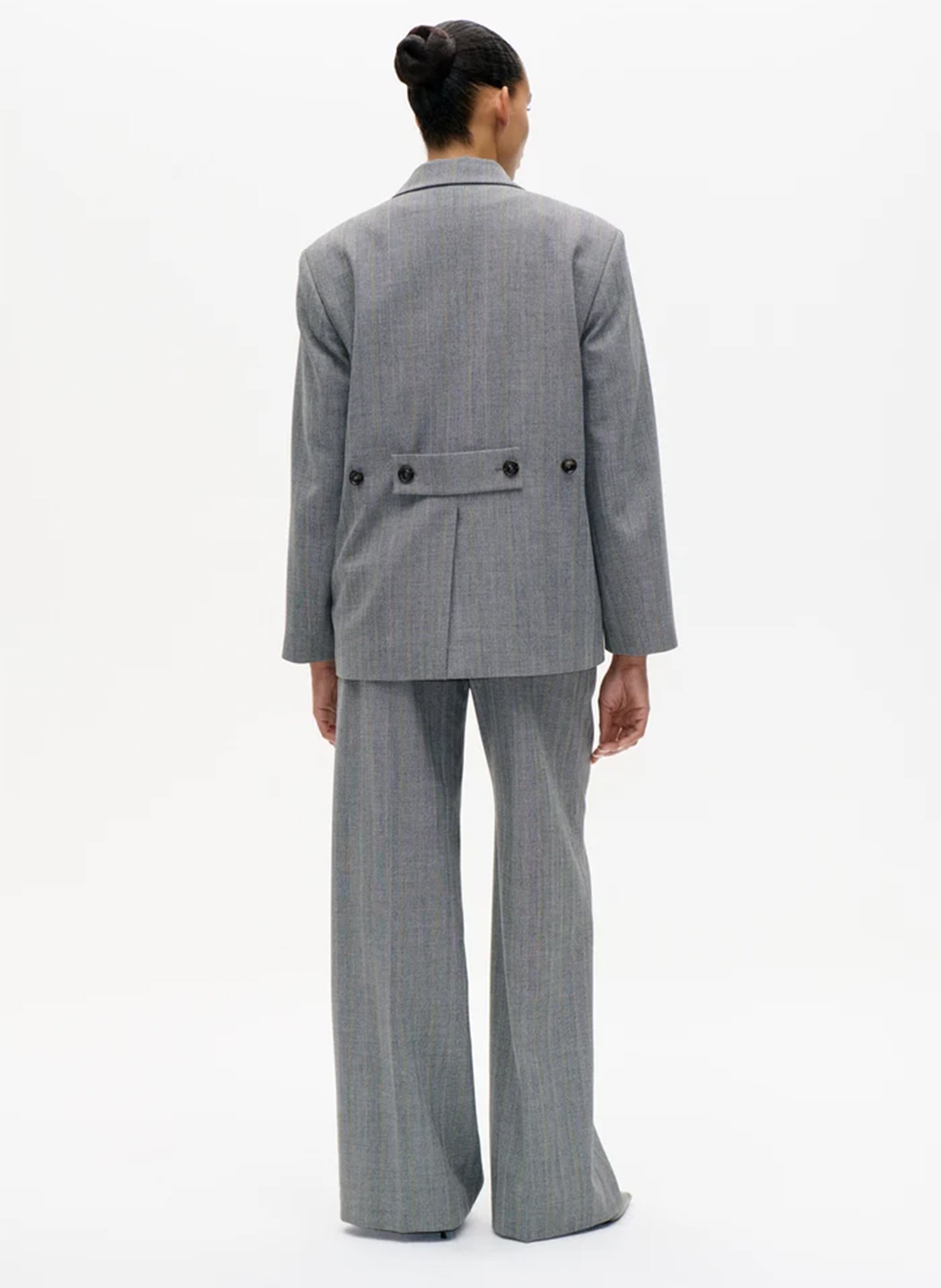 Gerade geschnittener Nadelstreifen-Blazer BAUM UND PFERDGARTEN Grau