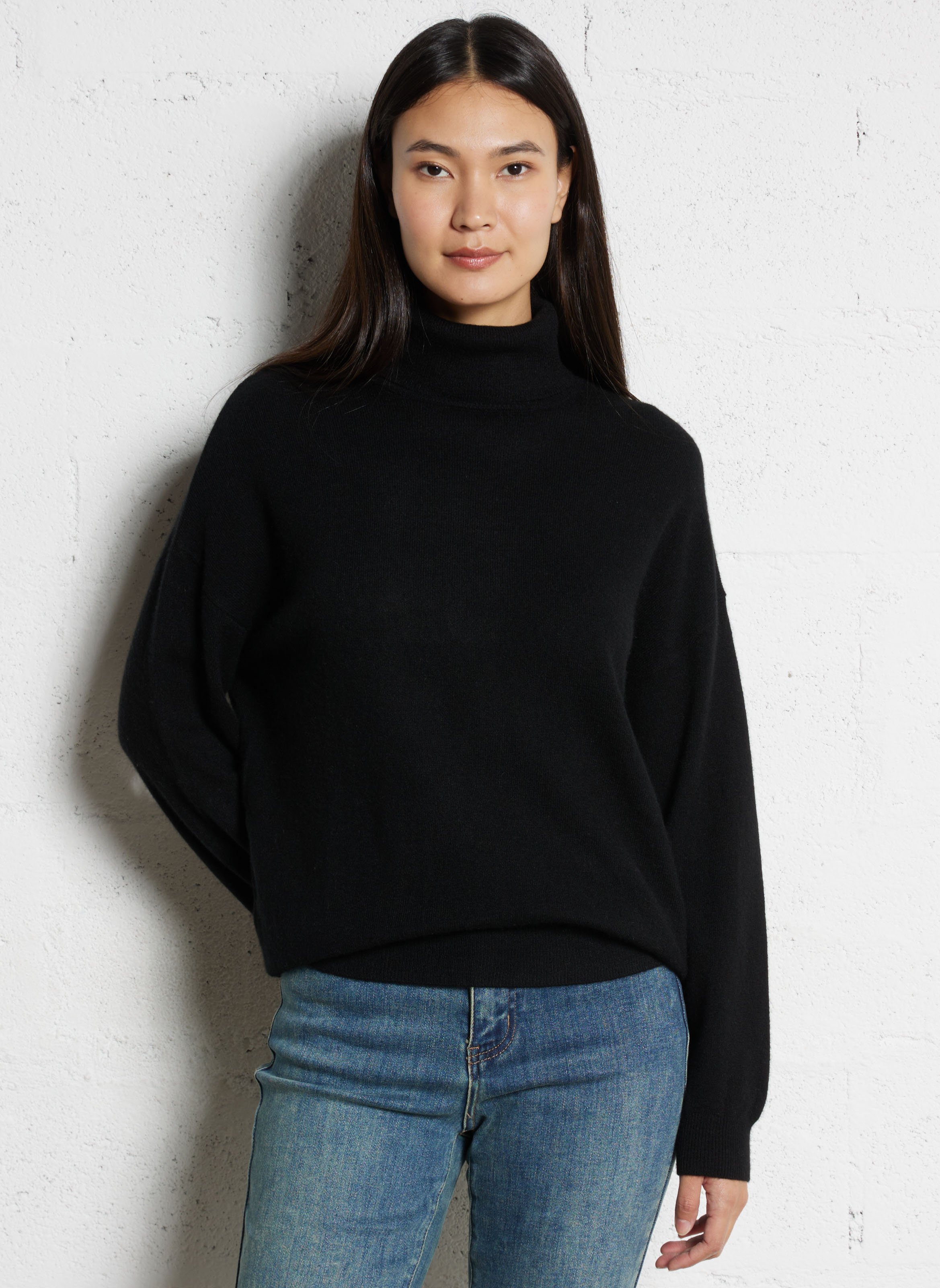 Pull oversize col roulé en cachemire SUD EXPRESS Noir