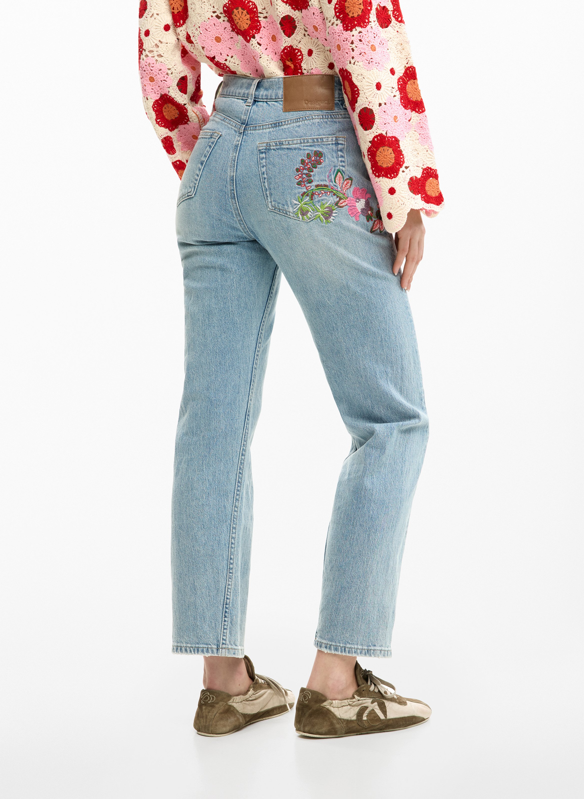 Bestickte Jeans mit 5 Taschen  DESIGUAL Blau