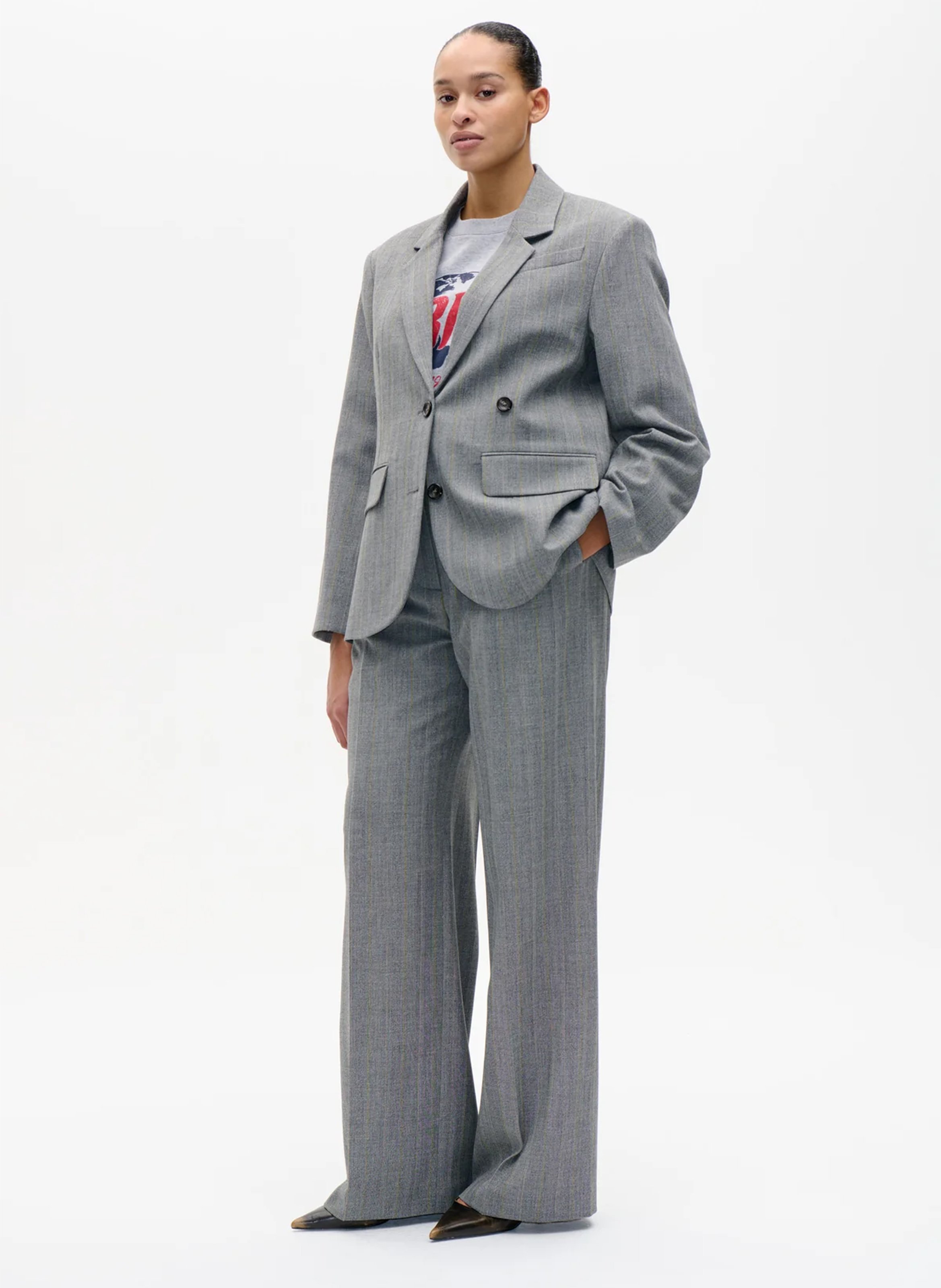 Gerade geschnittener Nadelstreifen-Blazer BAUM UND PFERDGARTEN Grau