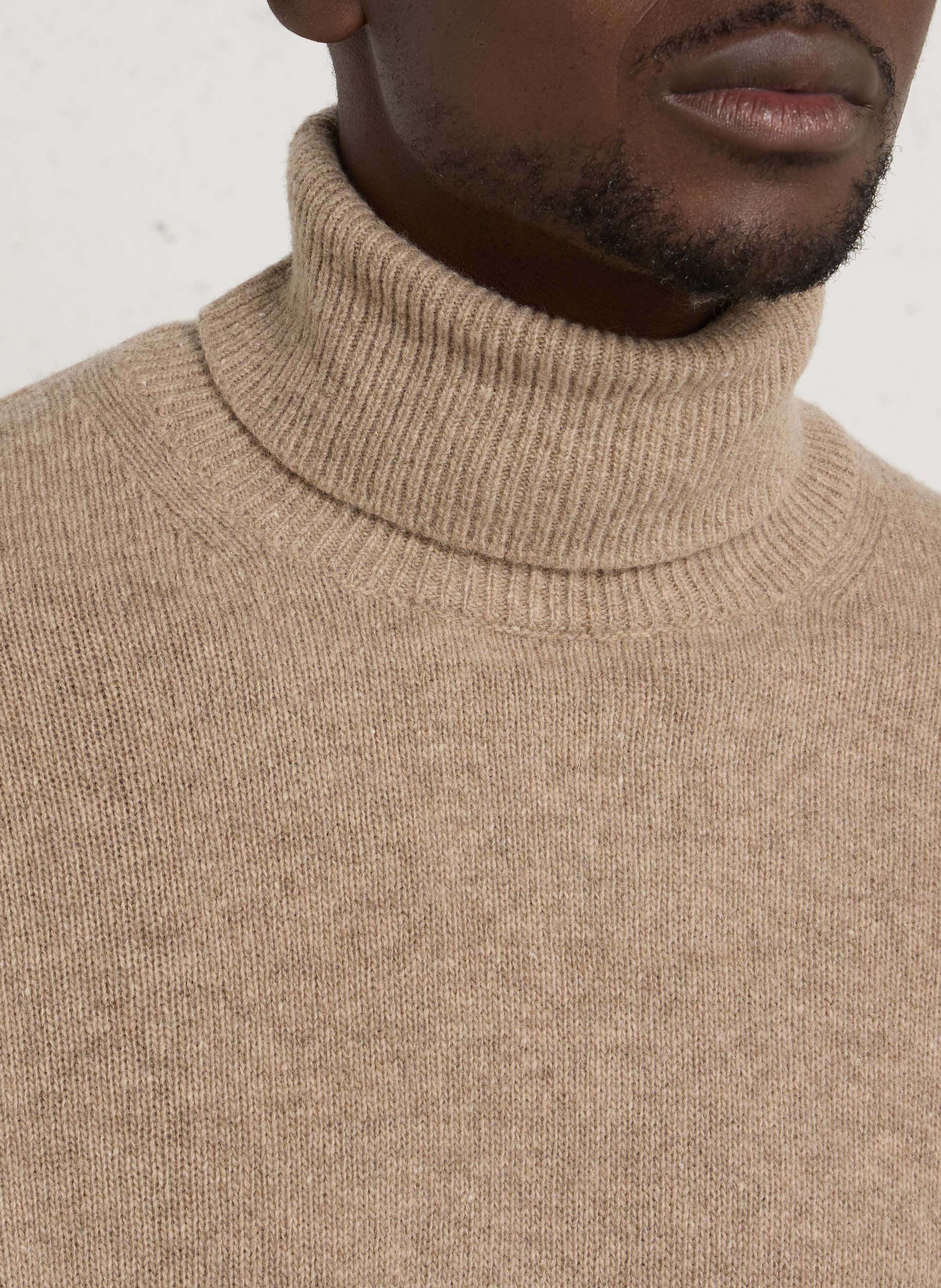 Pull droit col roulé en laine mélangée CASUAL FRIDAY Beige