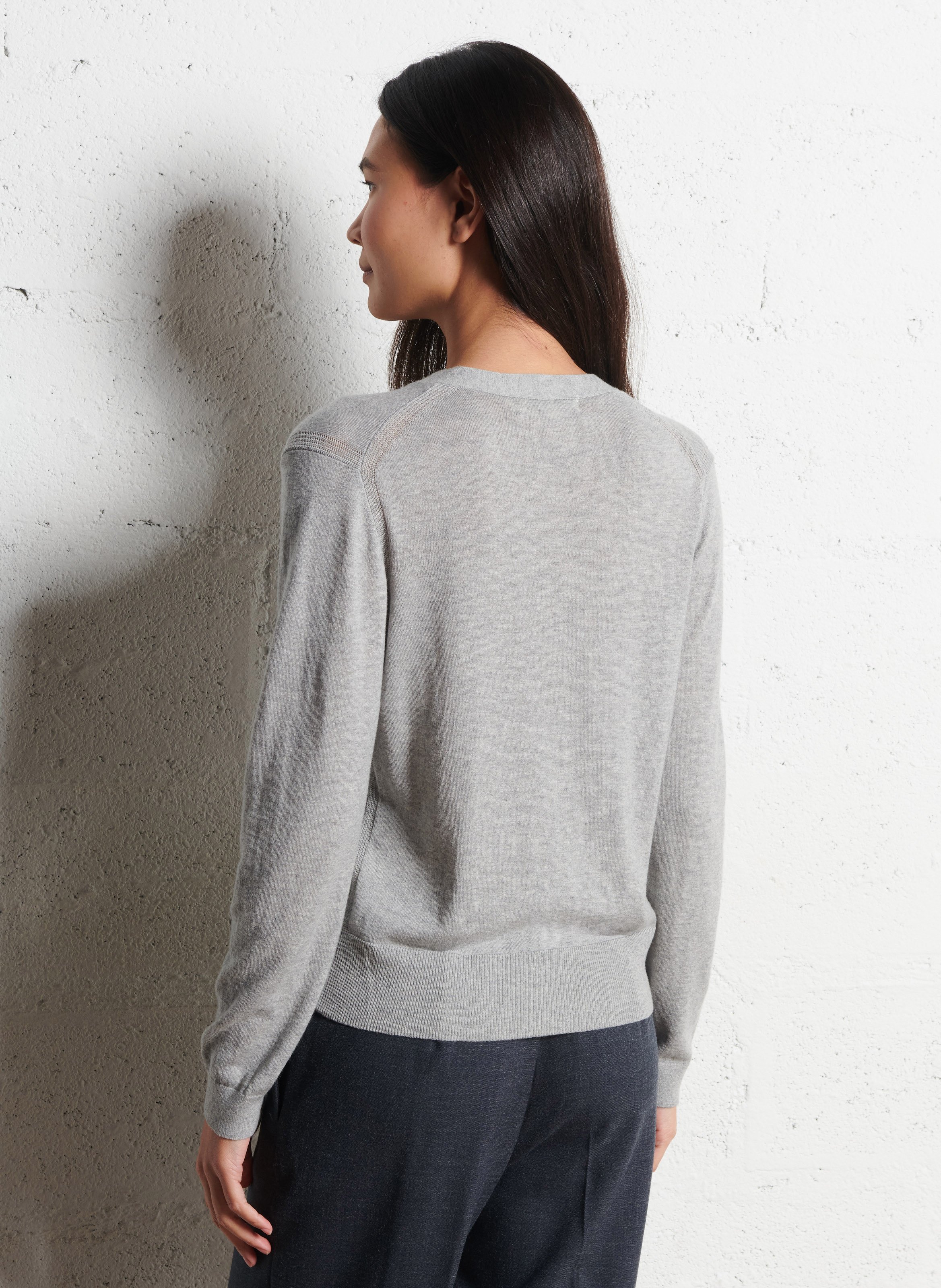 Gilet droit col V en laine mérinos mélangée NICE THINGS Gris