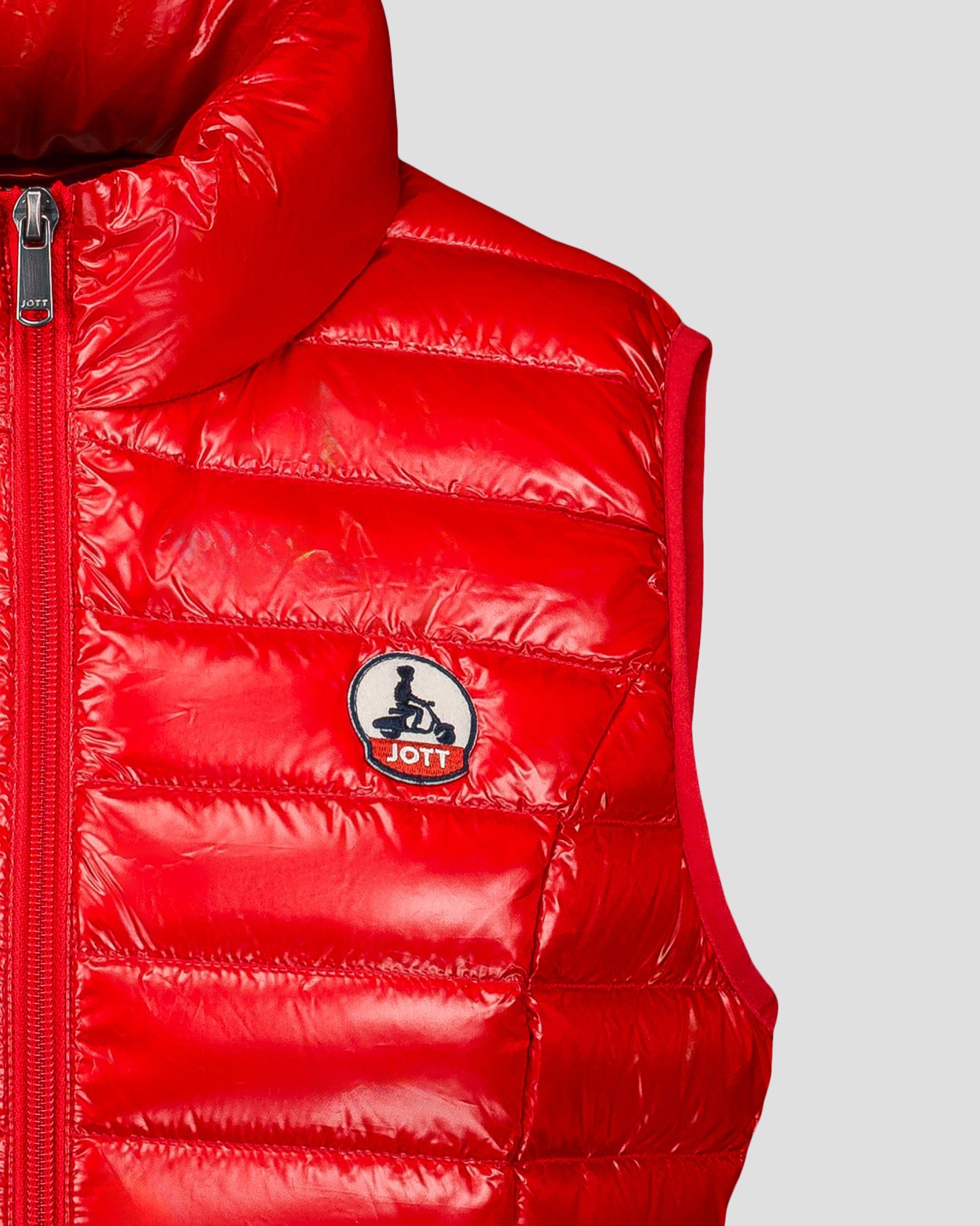 Seda Shiny Sleeveless Lightweight Puffer Coat JOTT Red