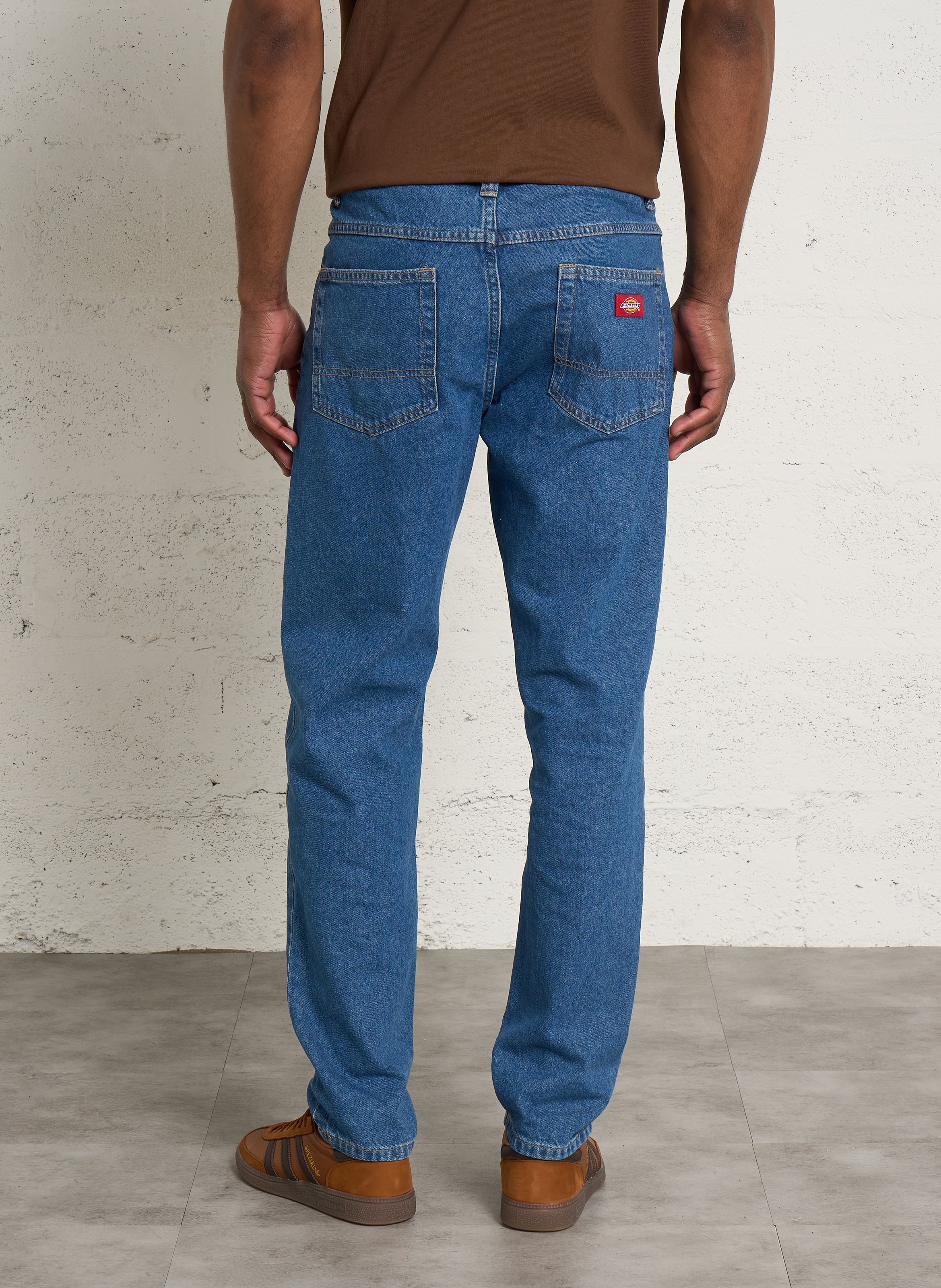 - Straight-leg jeans
- 5 pockets
- Straight cut
- Faded effect DICKIES Blue