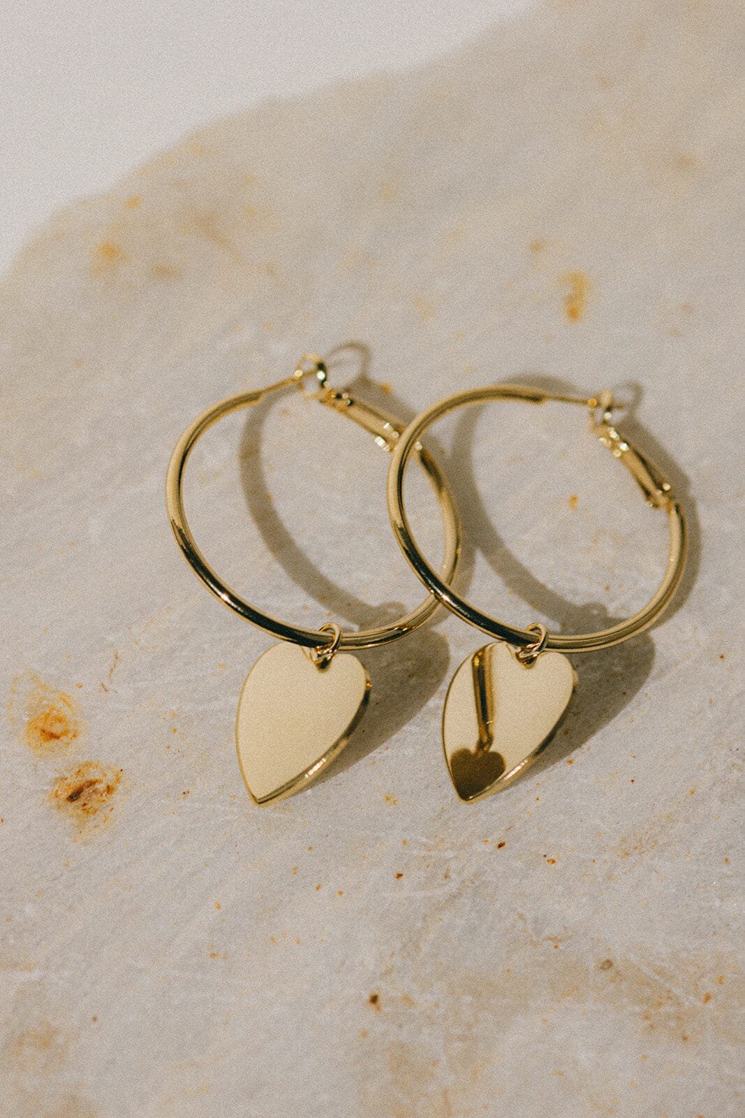 Small heart-shaped gold-plated hoop earrings Golden
