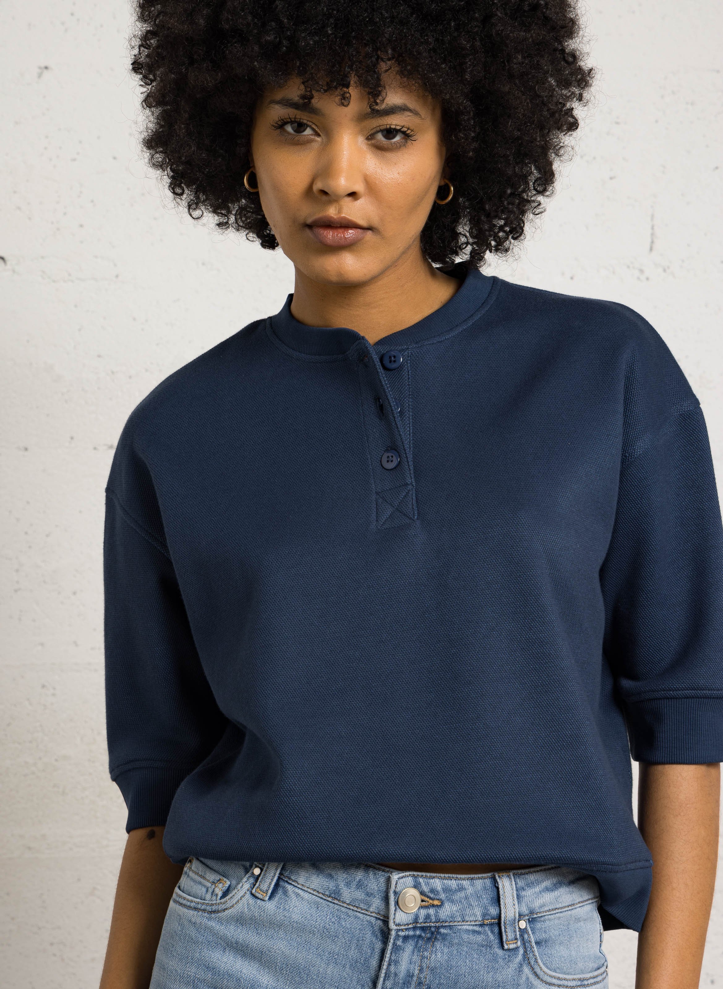 Ronde hals knoopdetail top MAISON 123