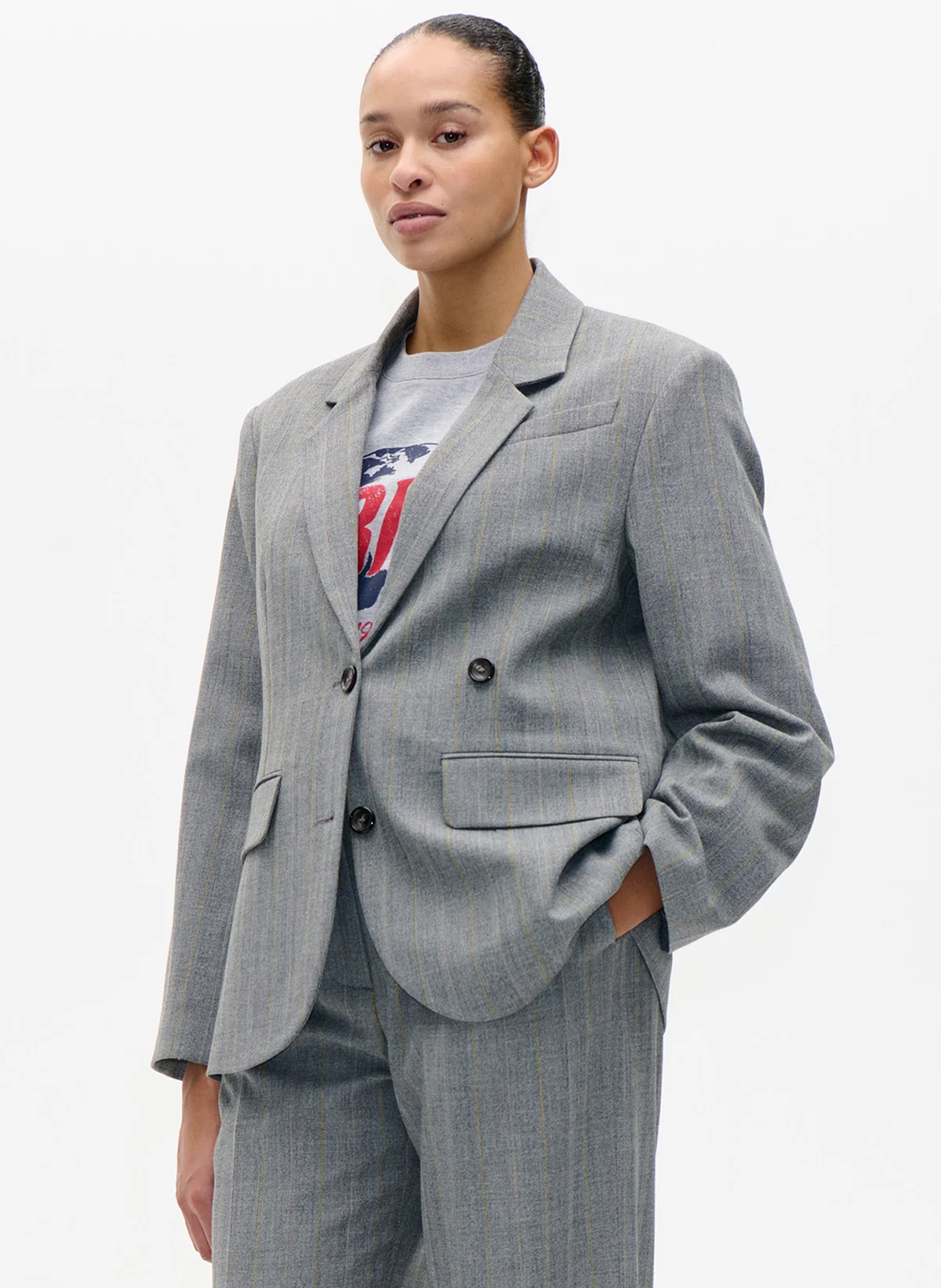 Gerade geschnittener Nadelstreifen-Blazer BAUM UND PFERDGARTEN Grau