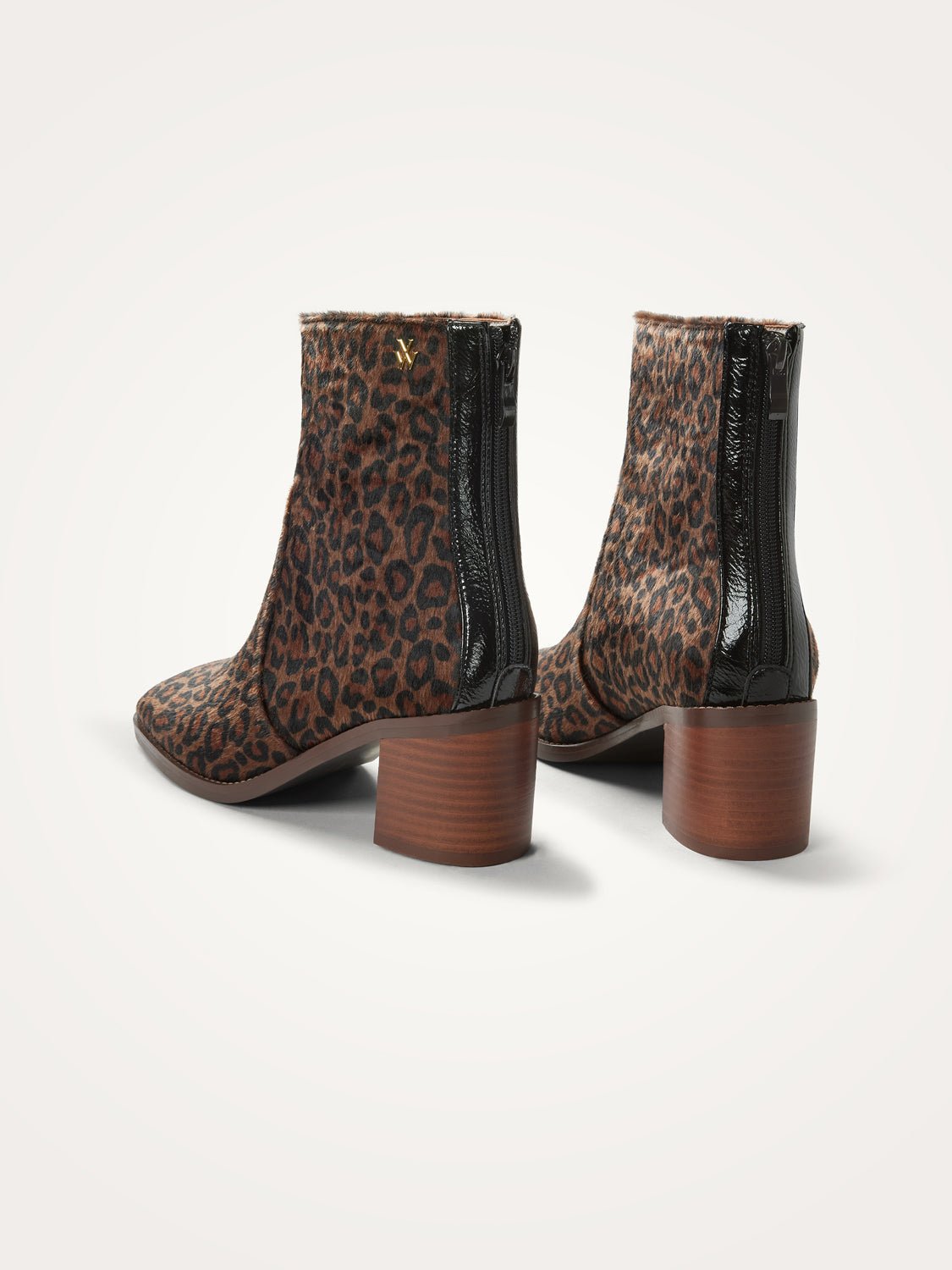 Ankle boots with heel Brown