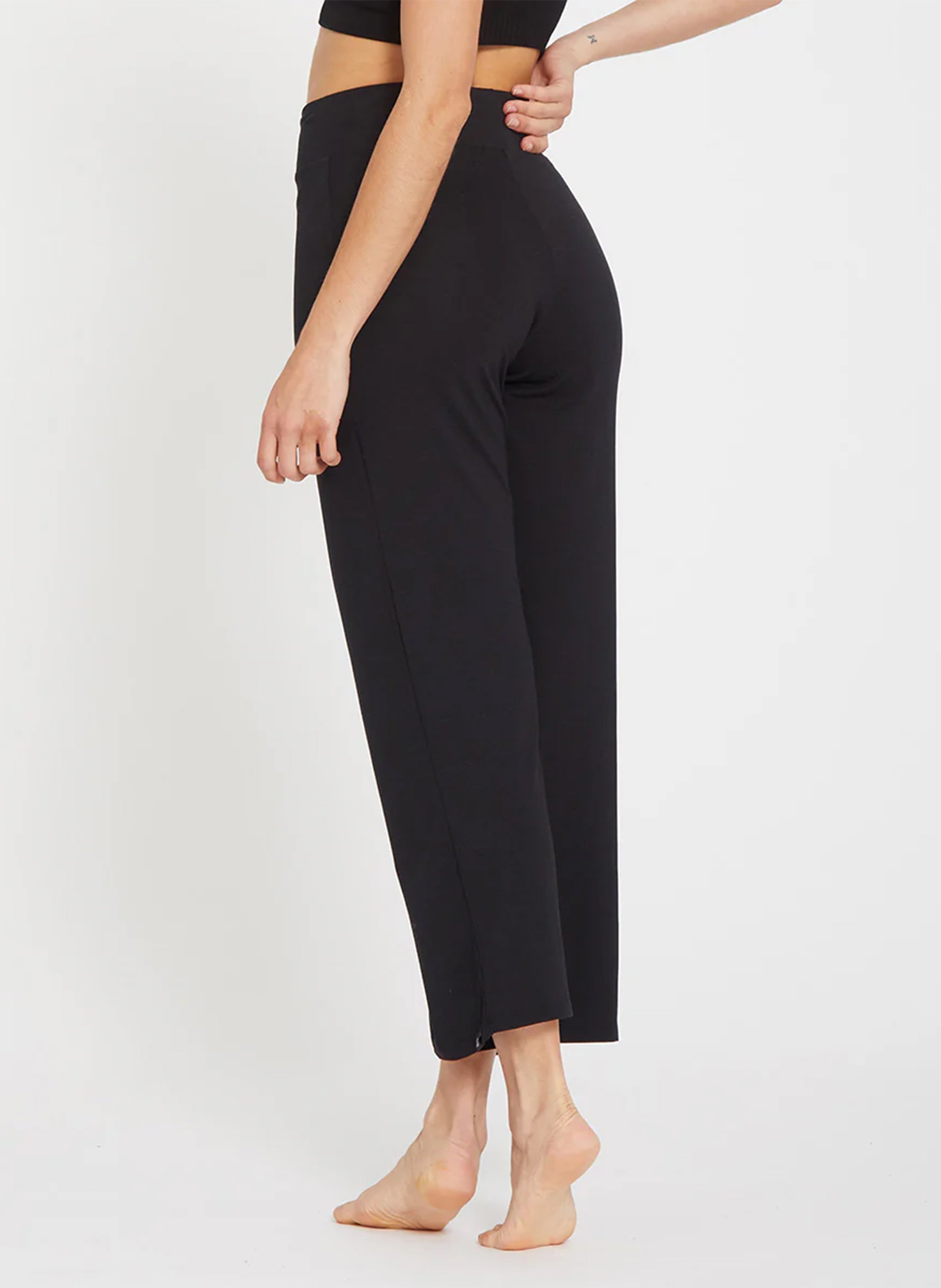Soft track pants YOGA SEARCHER Black