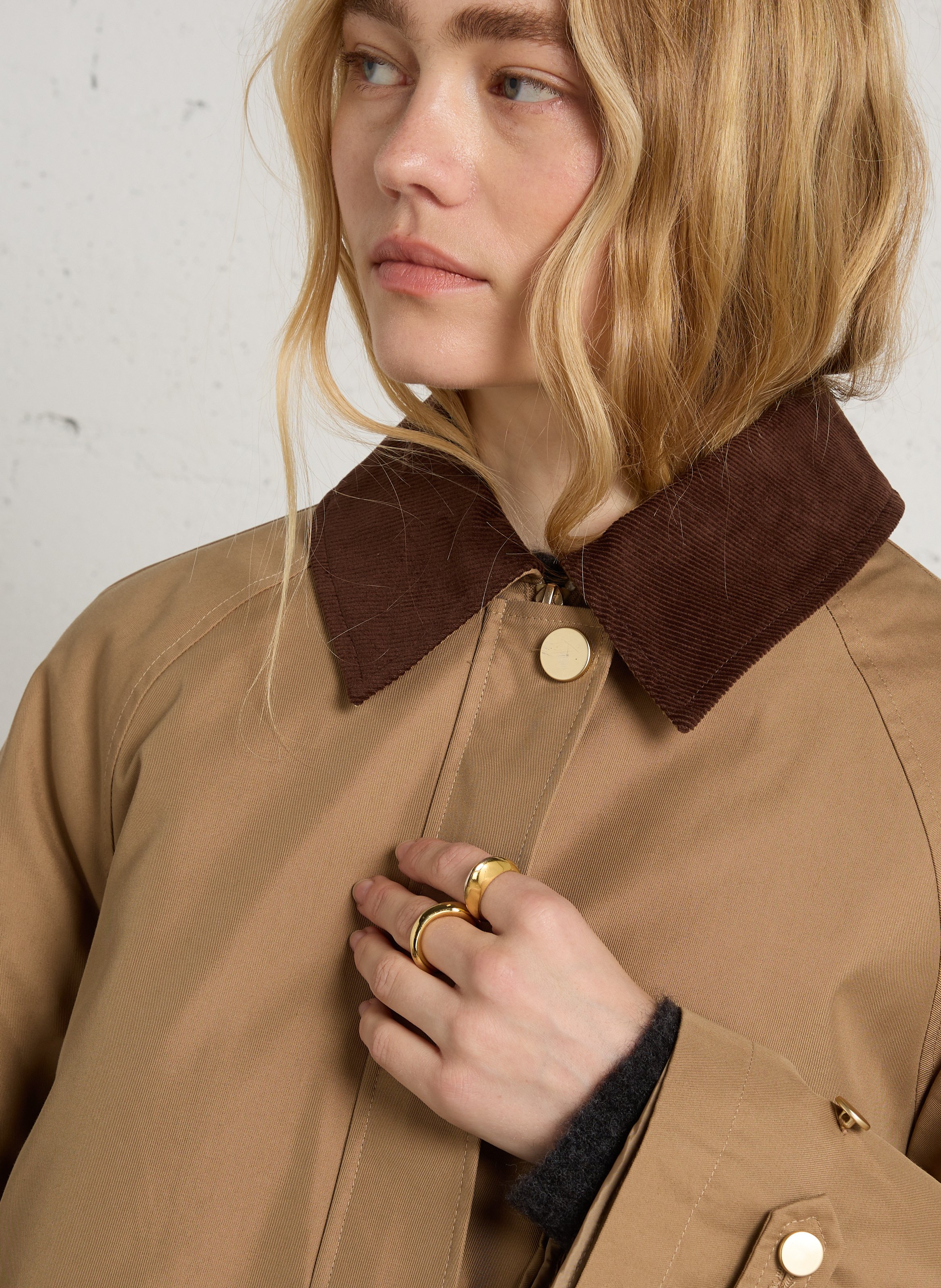 Einfarbige Jacke mit Cordkragen SUD EXPRESS Beige