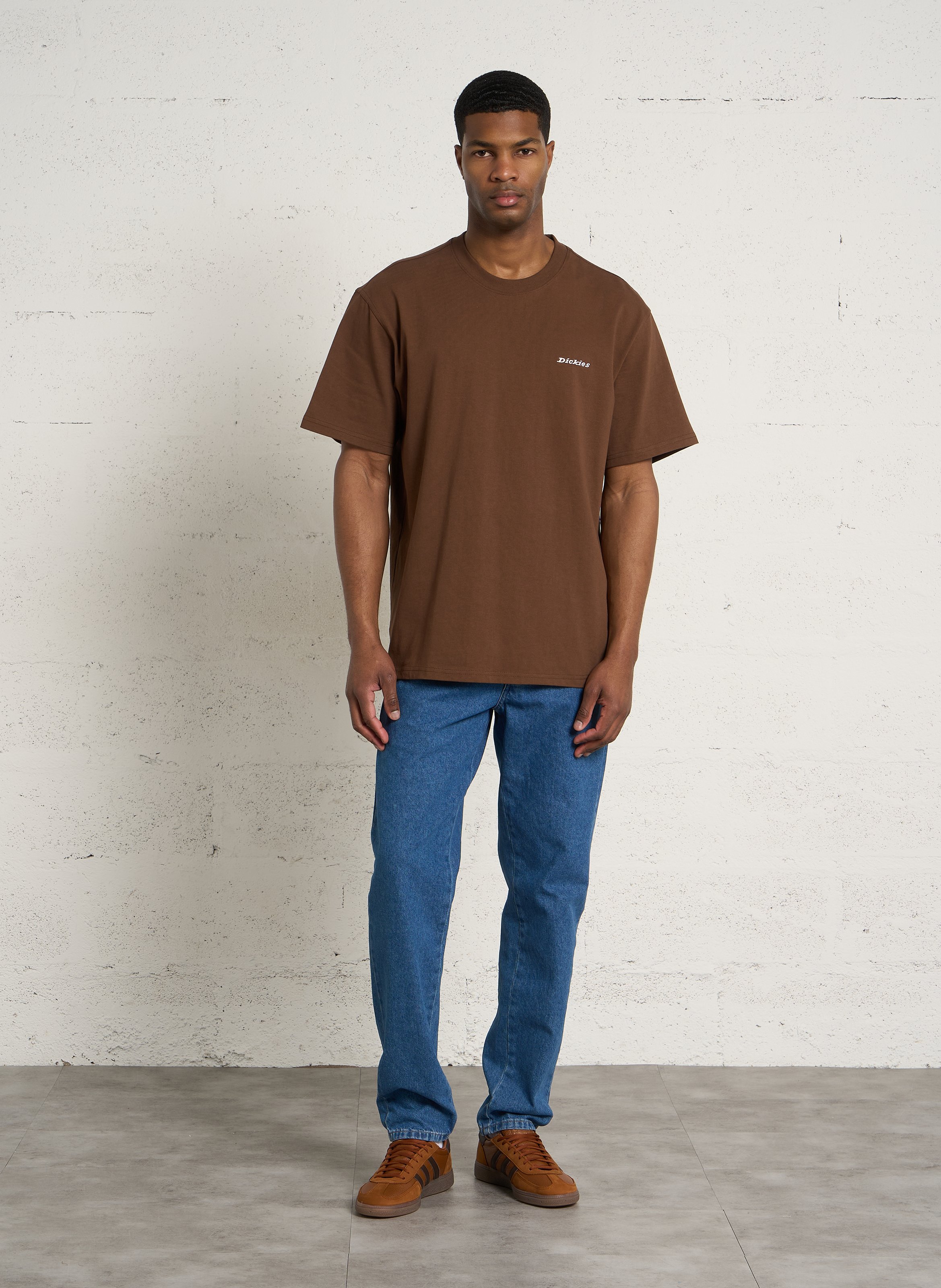 - Straight-leg jeans
- 5 pockets
- Straight cut
- Faded effect DICKIES Blue