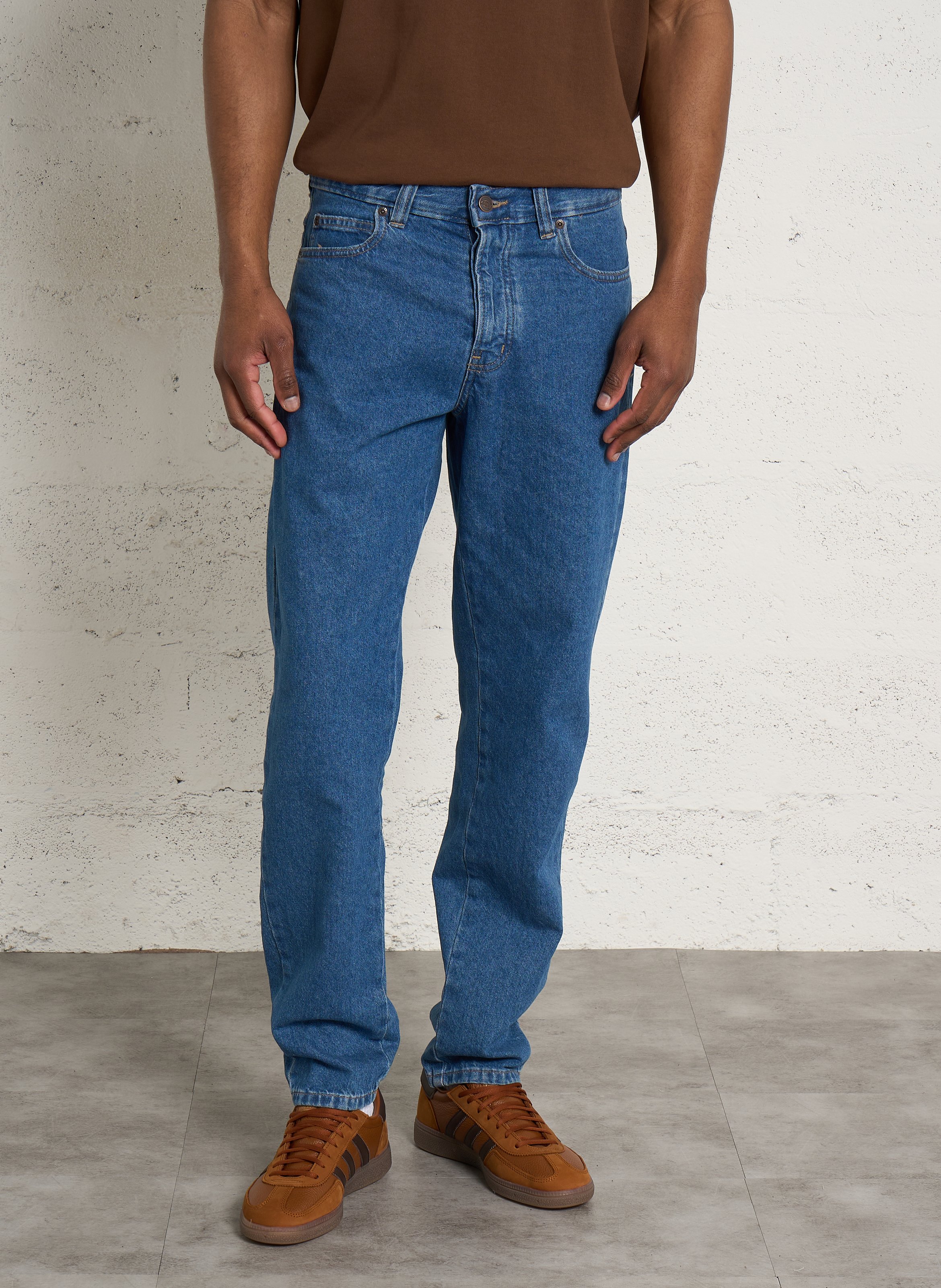 - Straight-leg jeans
- 5 pockets
- Straight cut
- Faded effect DICKIES Blue