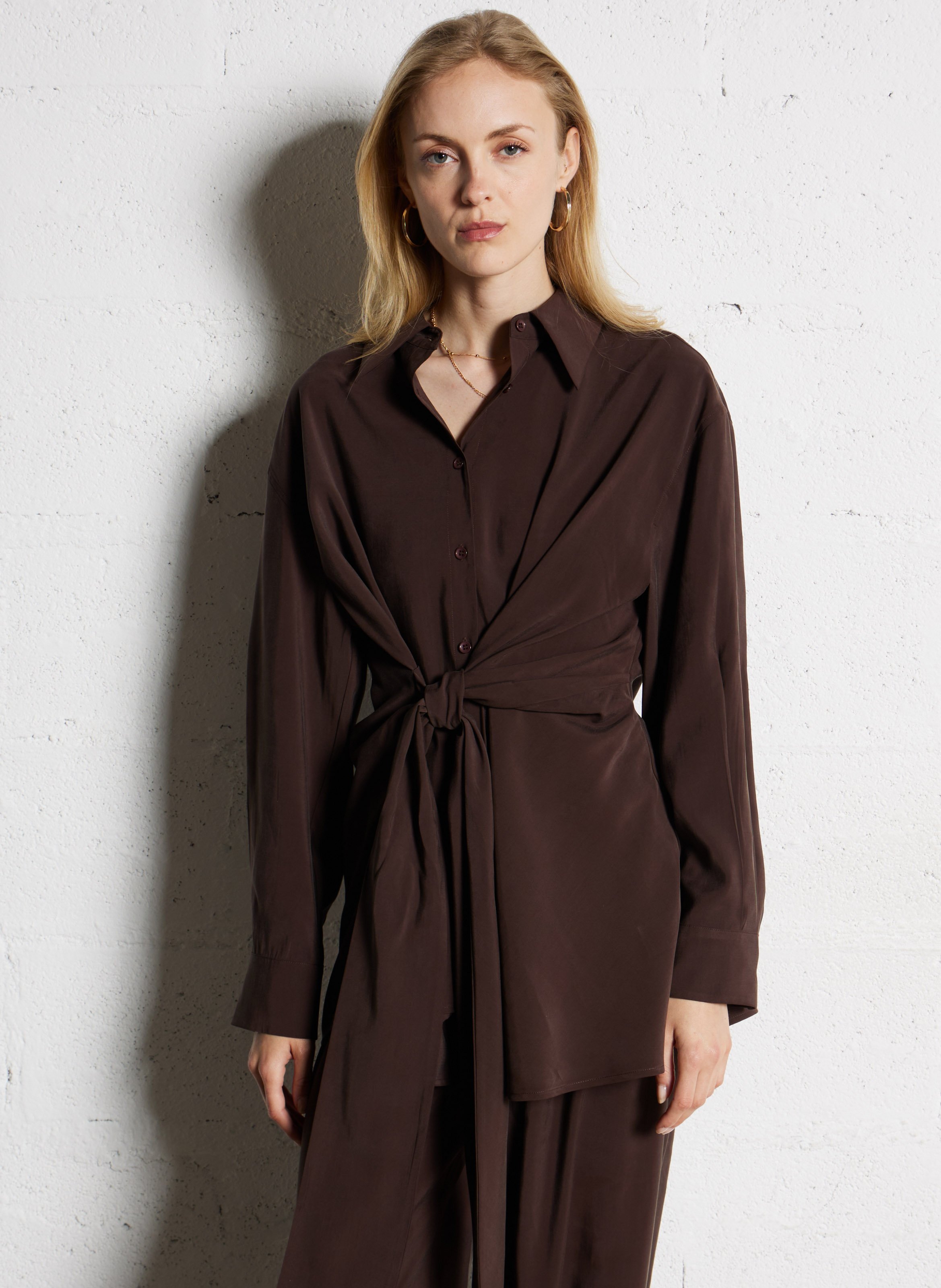 Solid straight shirt with tie SUNCOO Brown