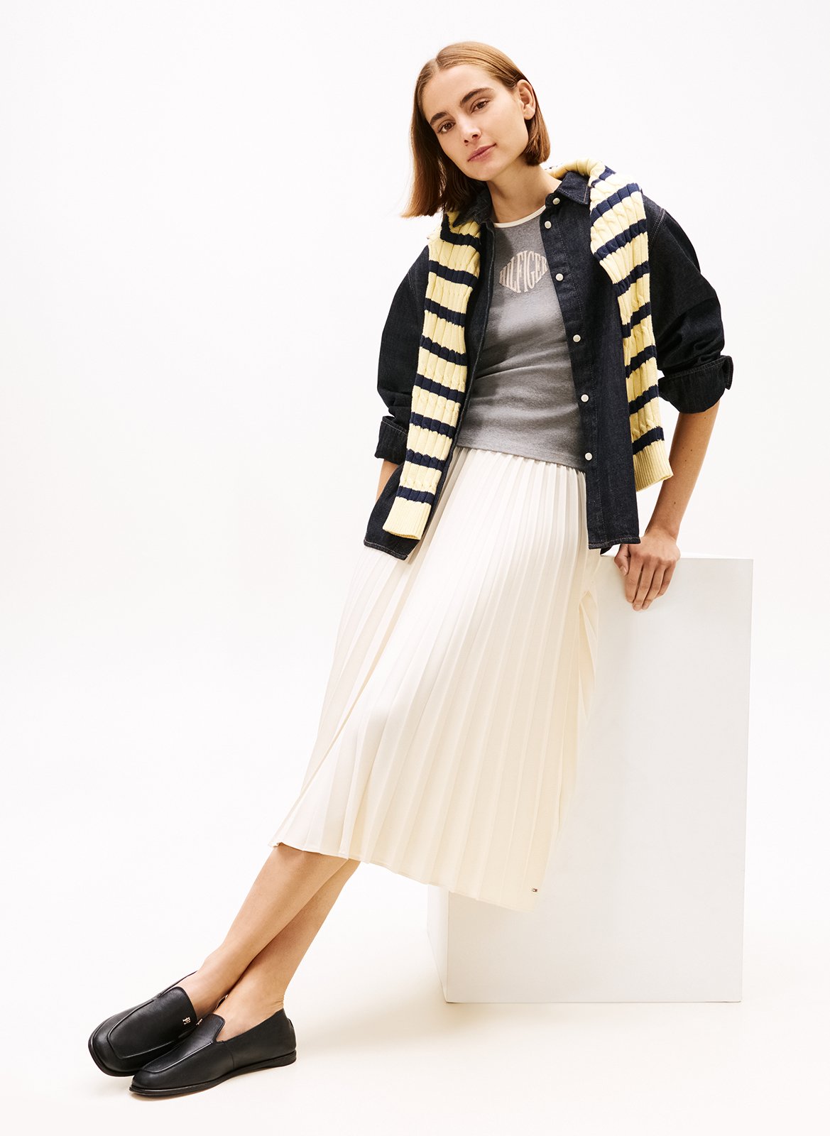 Mocassins unis en cuir à monogramme TOMMY HILFIGER Noir