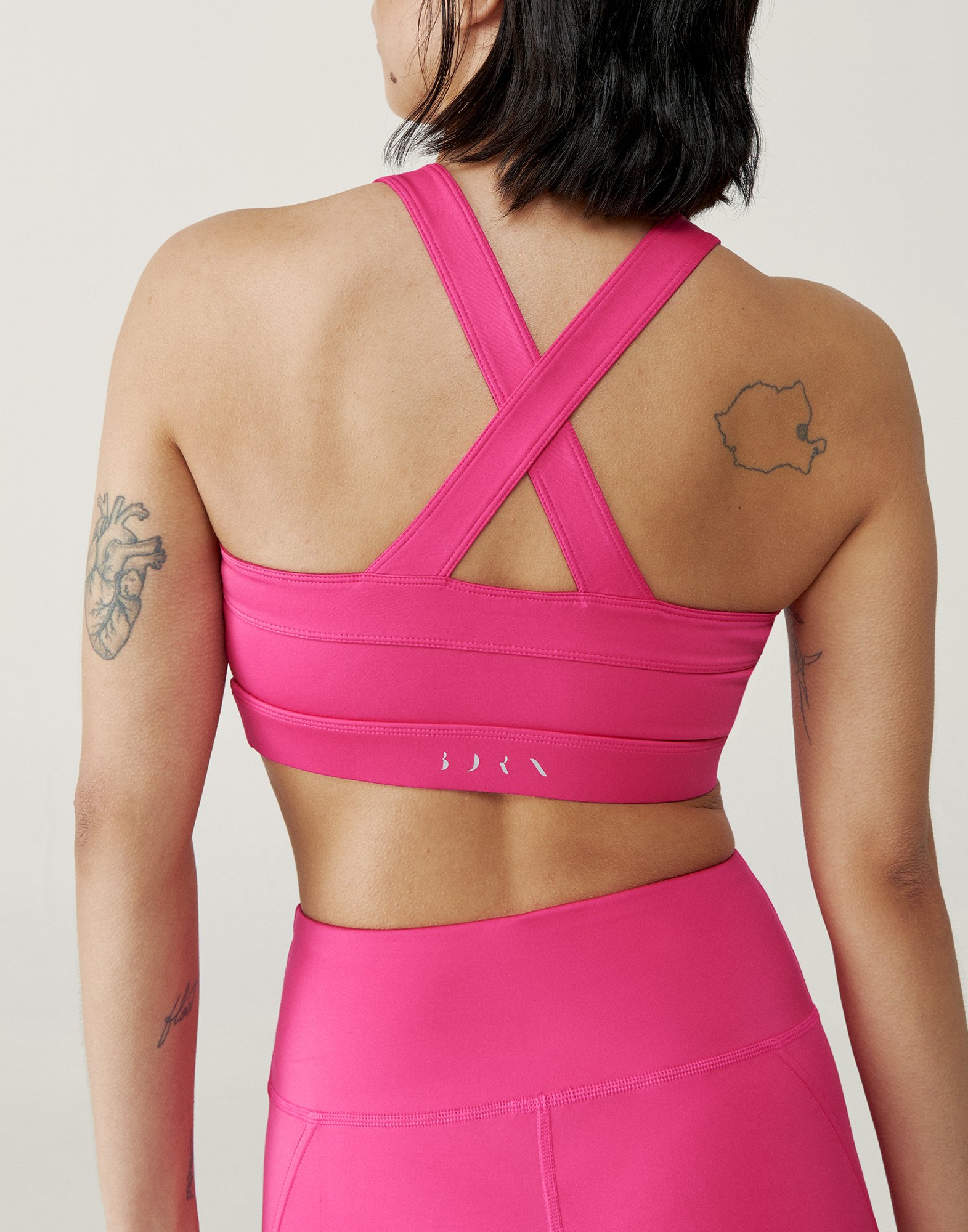 Medium support performance sports bra BORN LIVING YOGA Pink