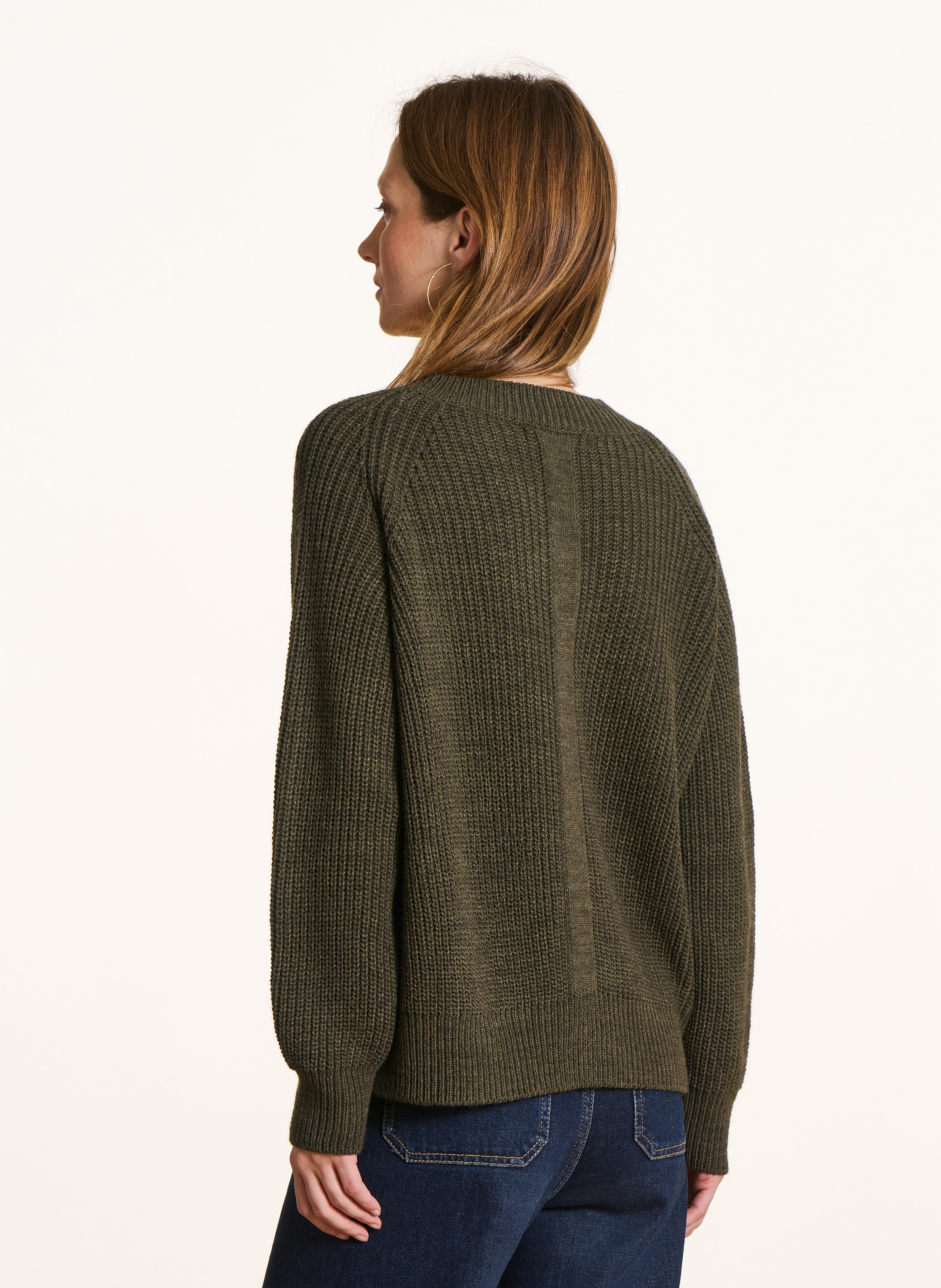 Pull droit col V en maille mélangée LA FEE MARABOUTEE Vert