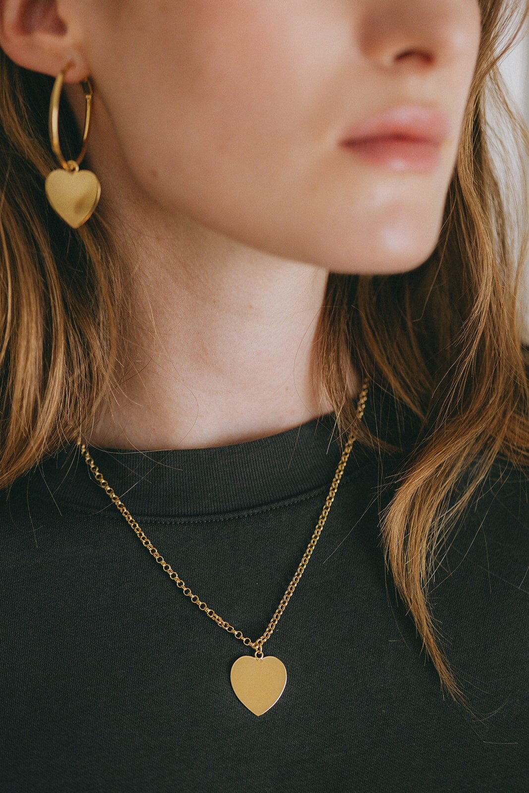 Small heart-shaped gold-plated hoop earrings Golden