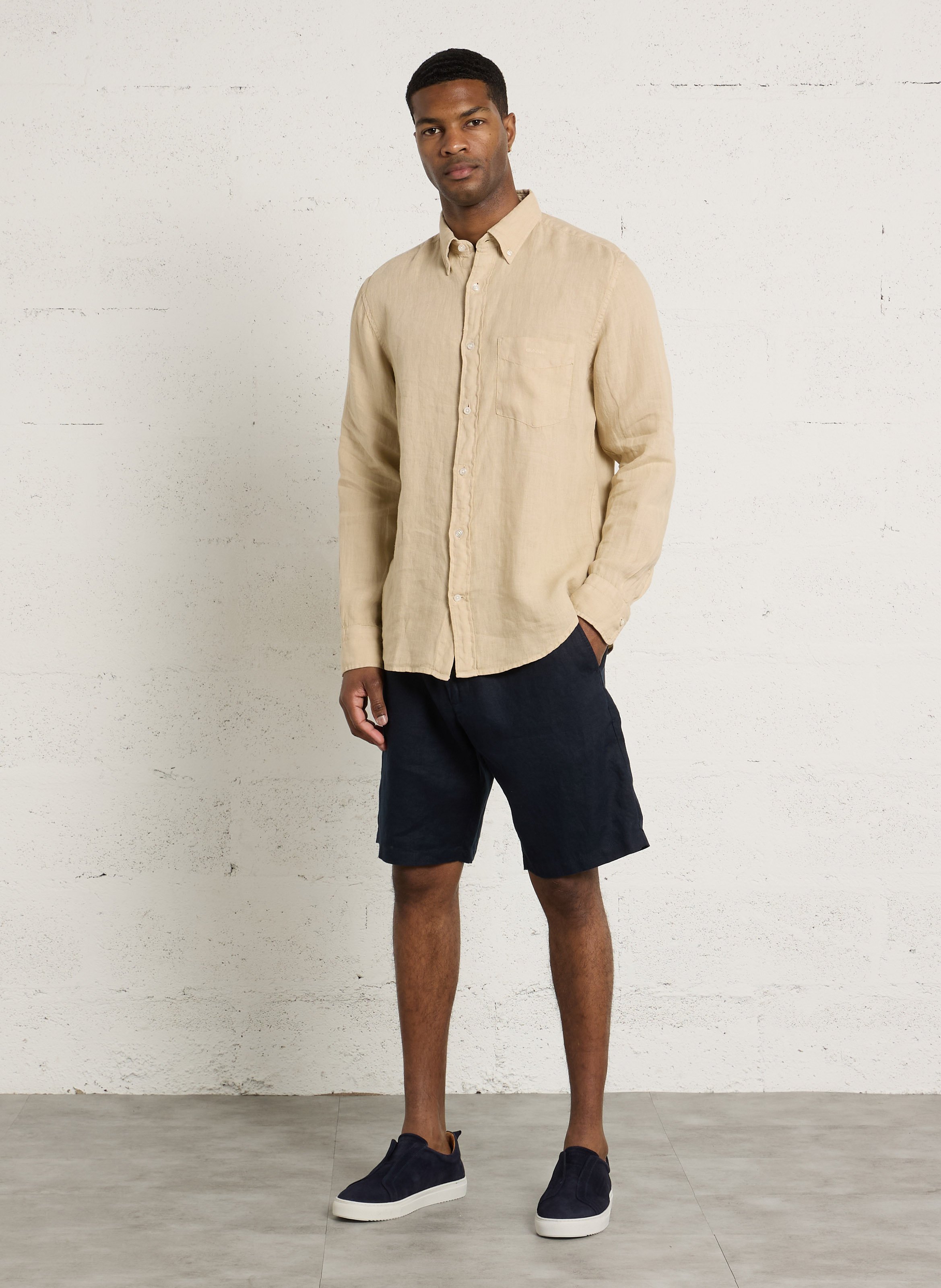 Chemise droite col classique en lin GANT Beige