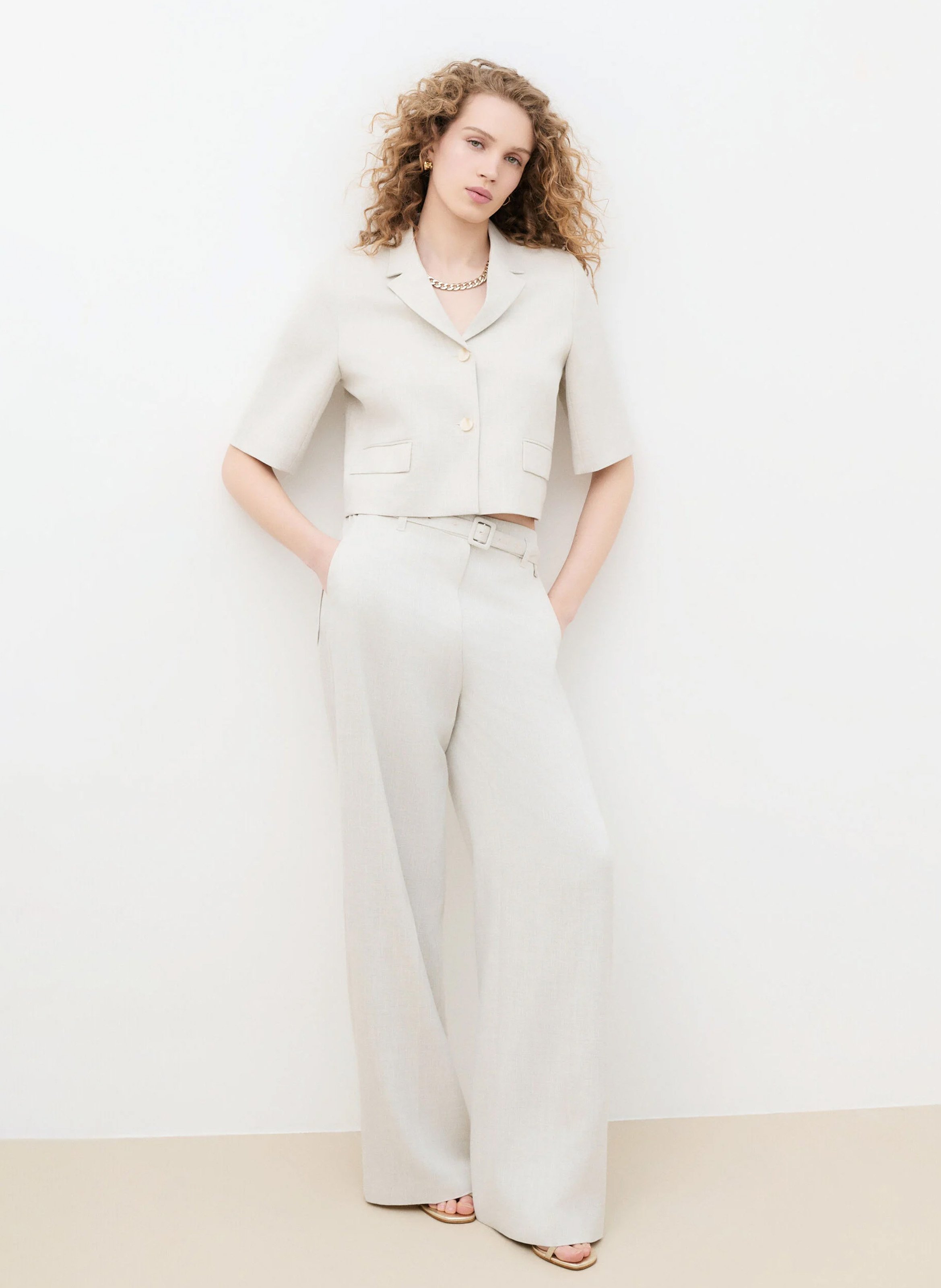 Veste courte droite  CAROLL Beige