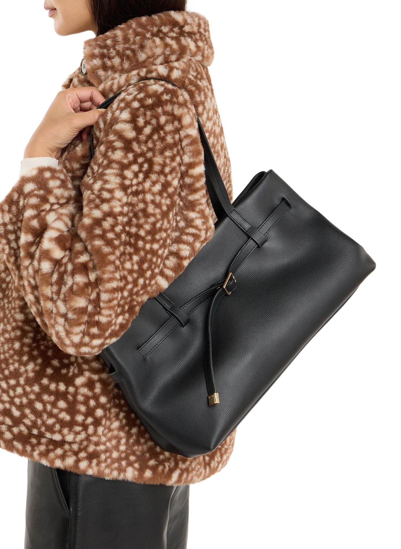 Shoulder bag in leather ilen SAISON 1865 Black