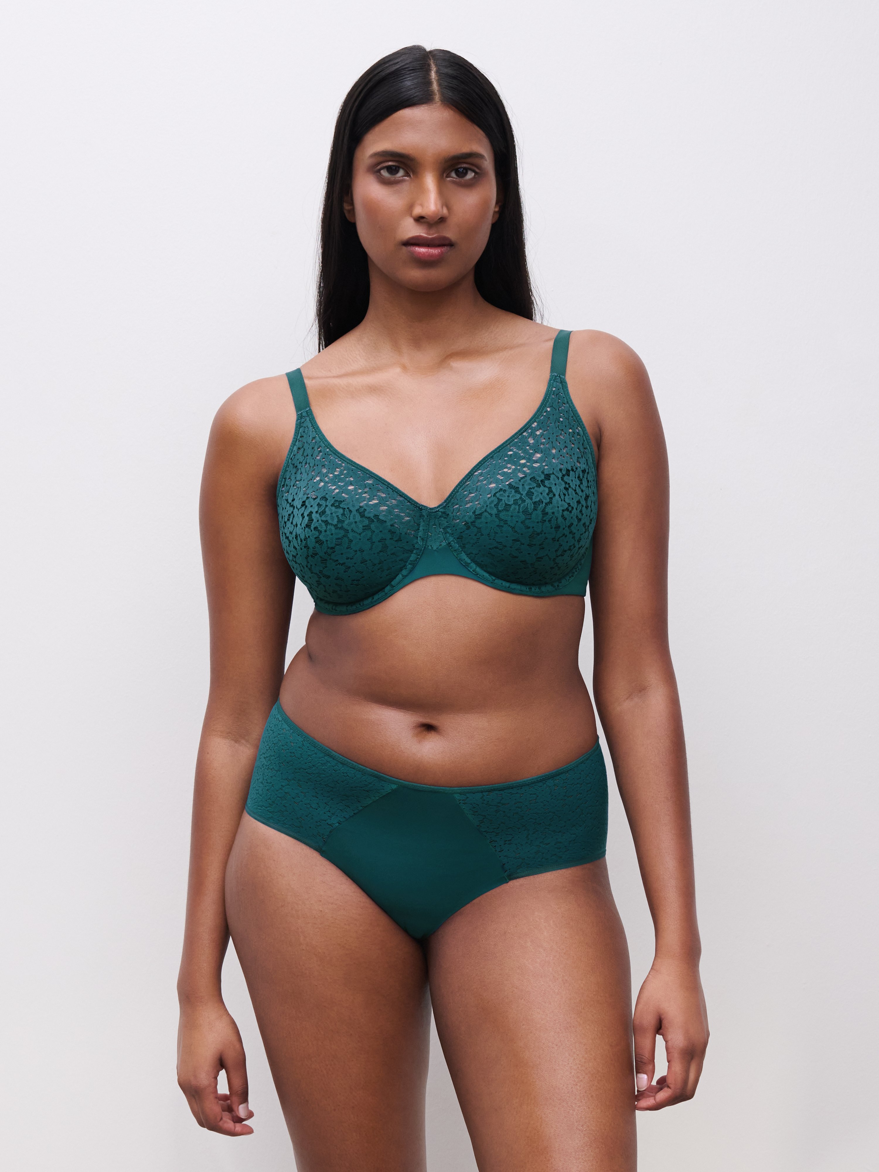 Moulded full-cup bra CHANTELLE Green