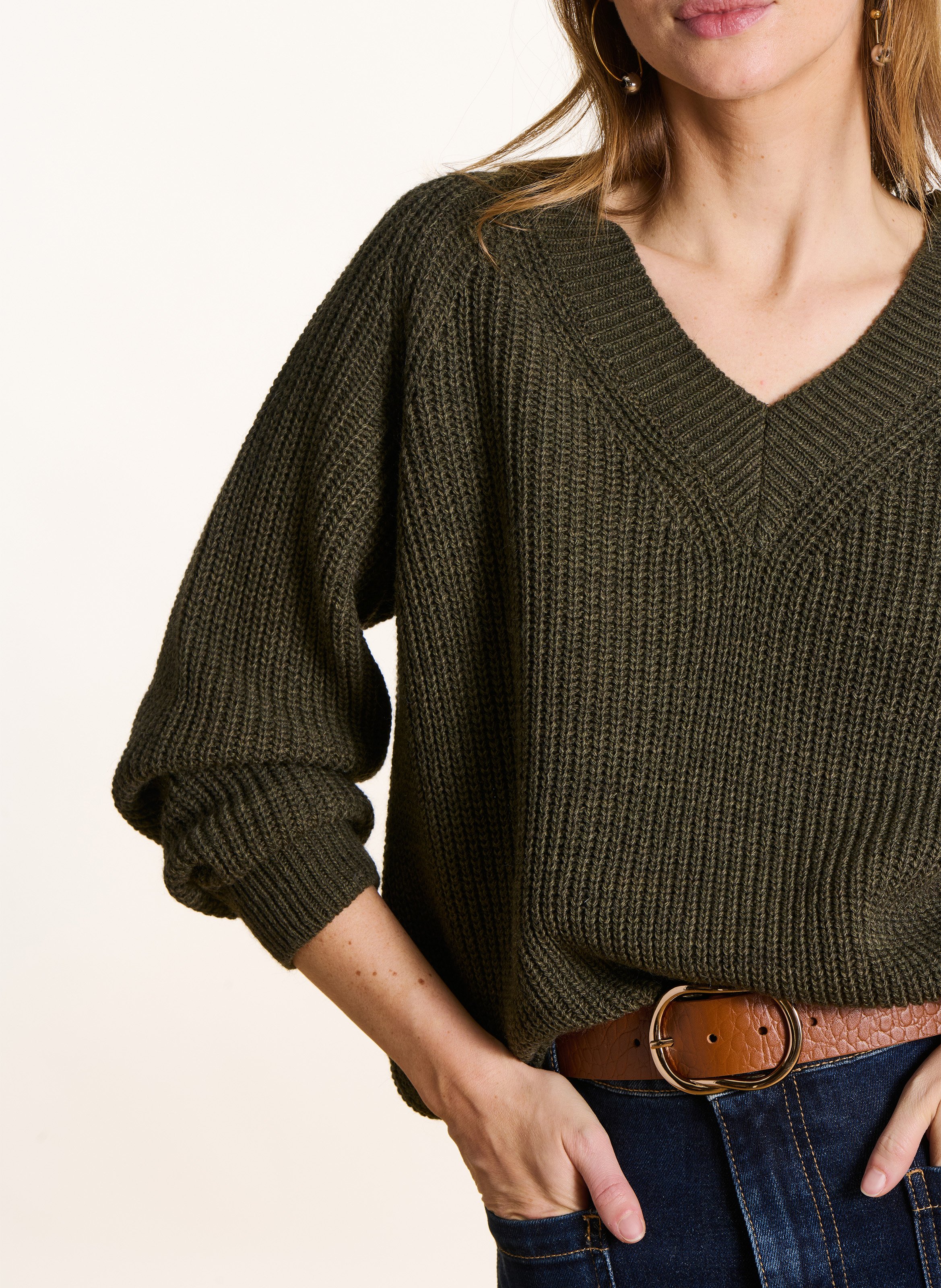 Pull droit col V en maille mélangée LA FEE MARABOUTEE Vert