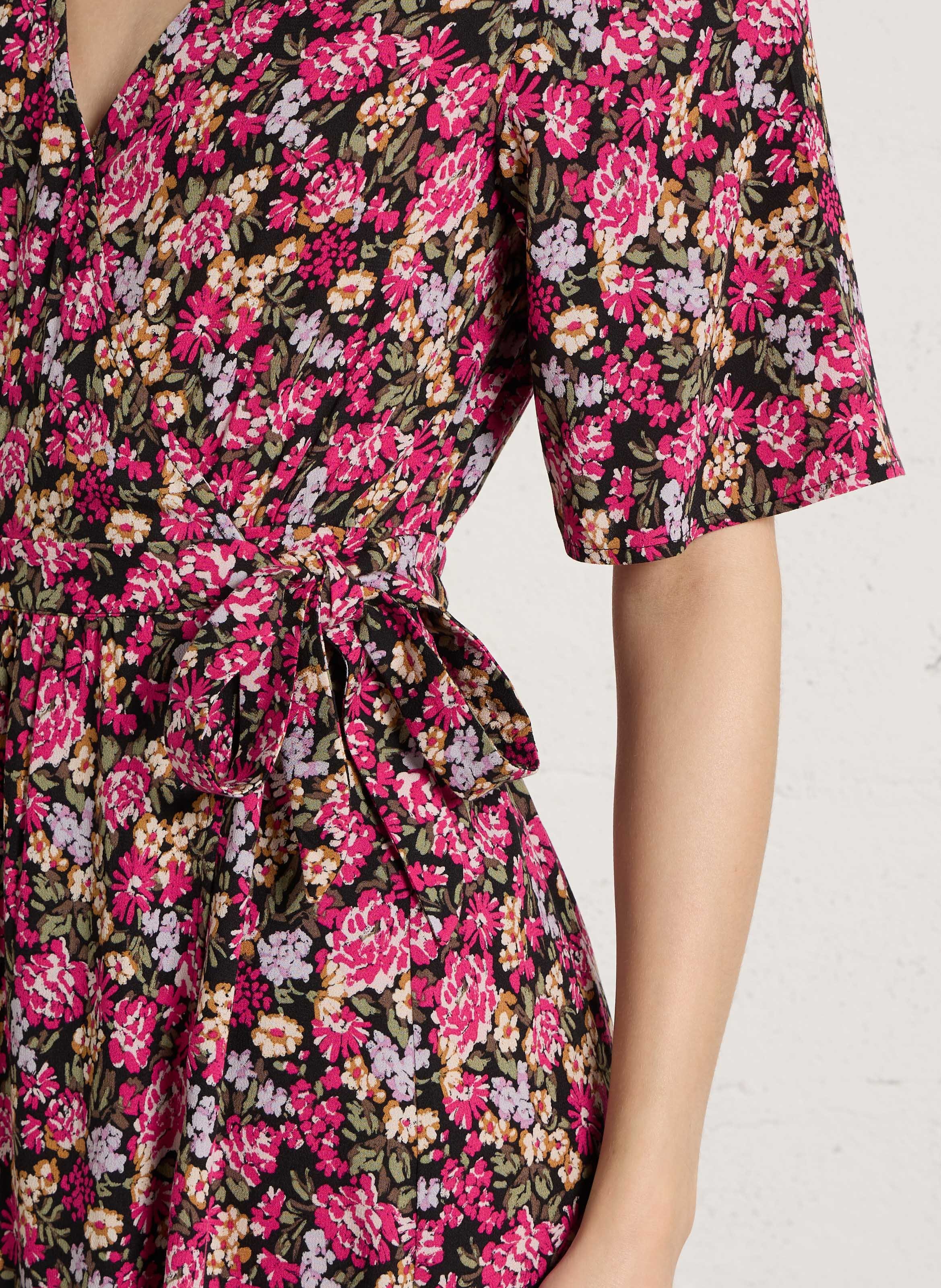 Floral print V-neck midi dress Multicolored