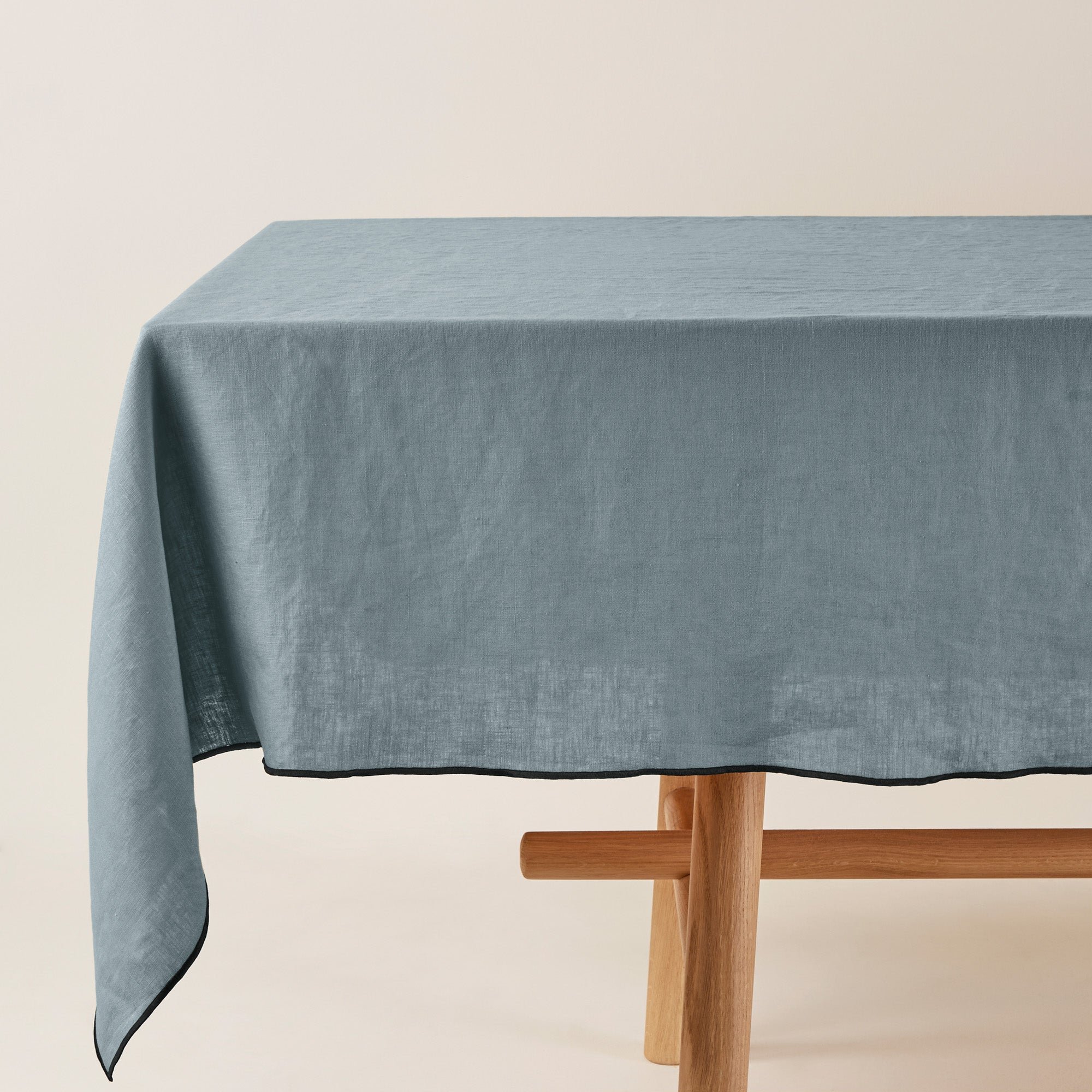 CARLINA - Rectangular linen tablecloth MADURA Green