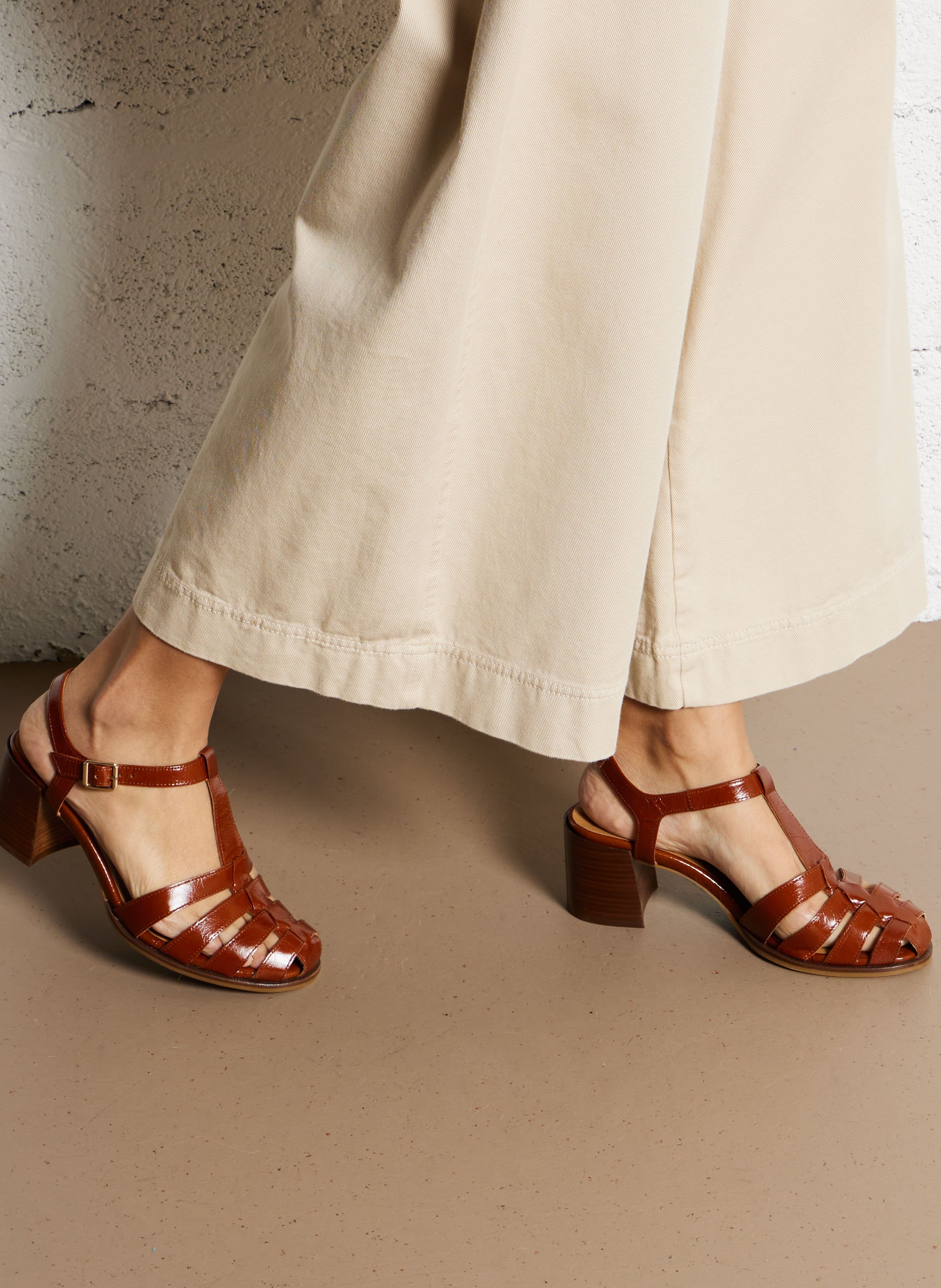 Flache Leder-Mules BOCAGE Braun