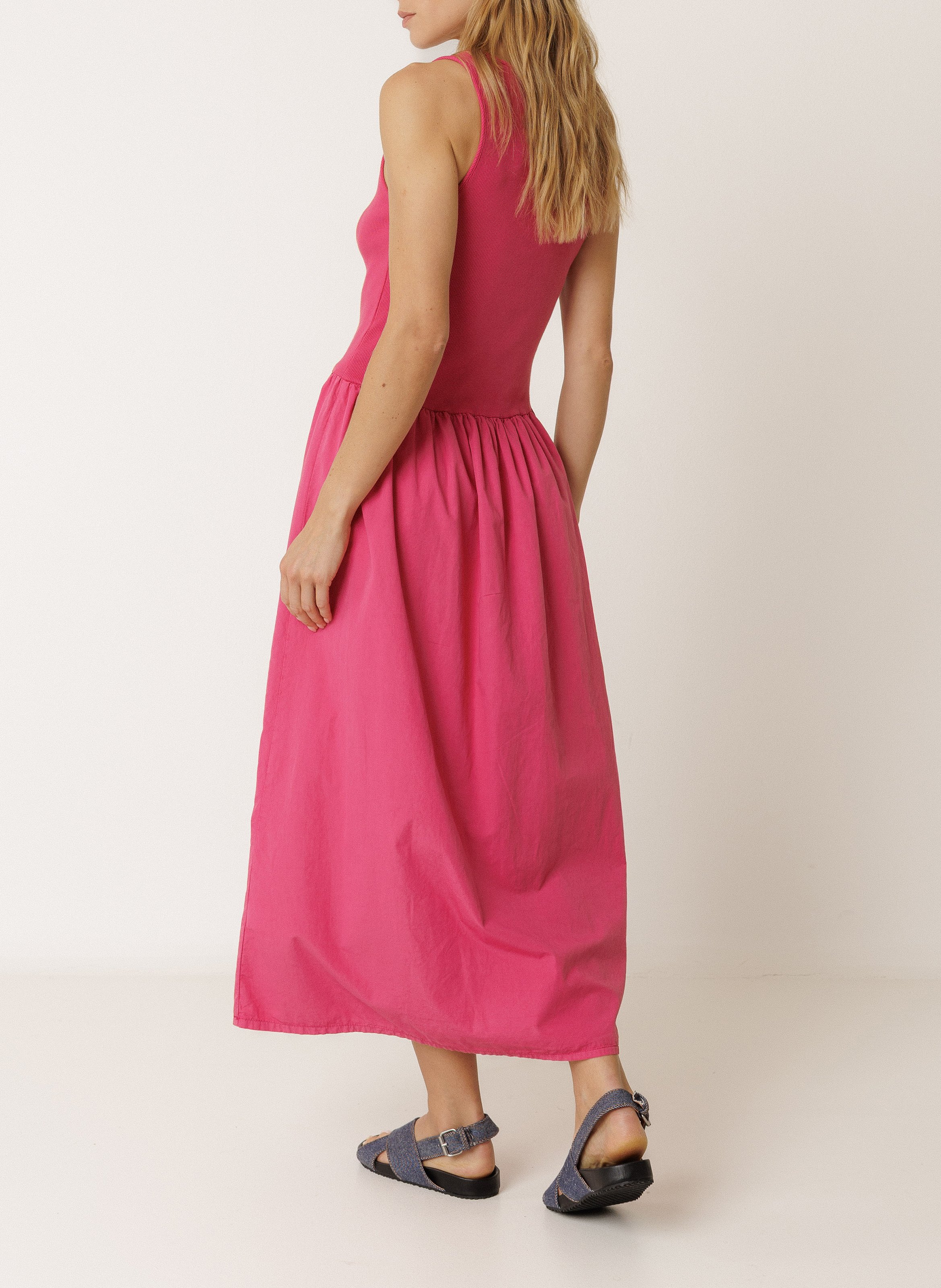 Halflange jurk met ronde hals van katoen INDI & COLD Roze