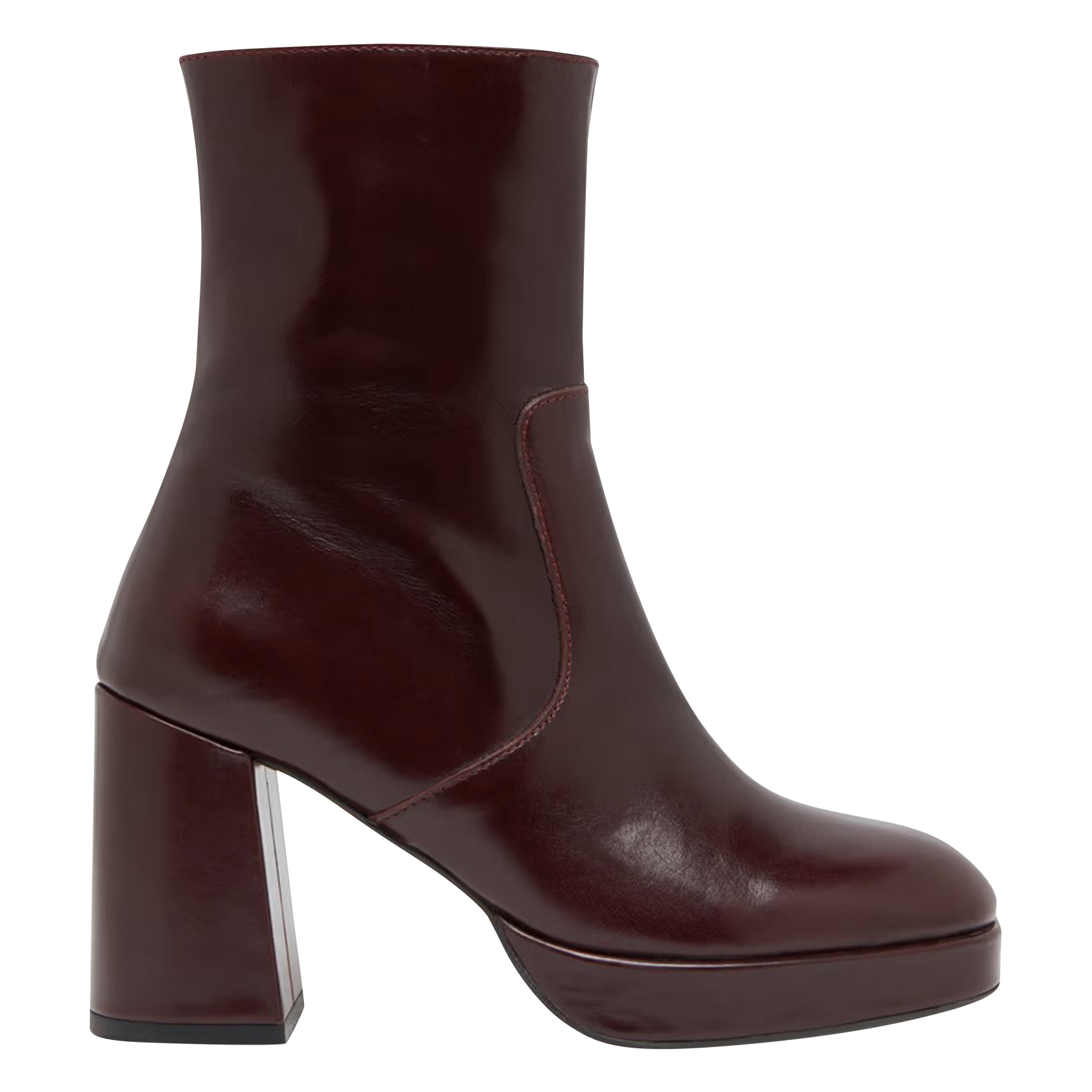 - 100% leather, - Round toes, - Inner zip fastening, - Heel height: 9 cm. JONAK