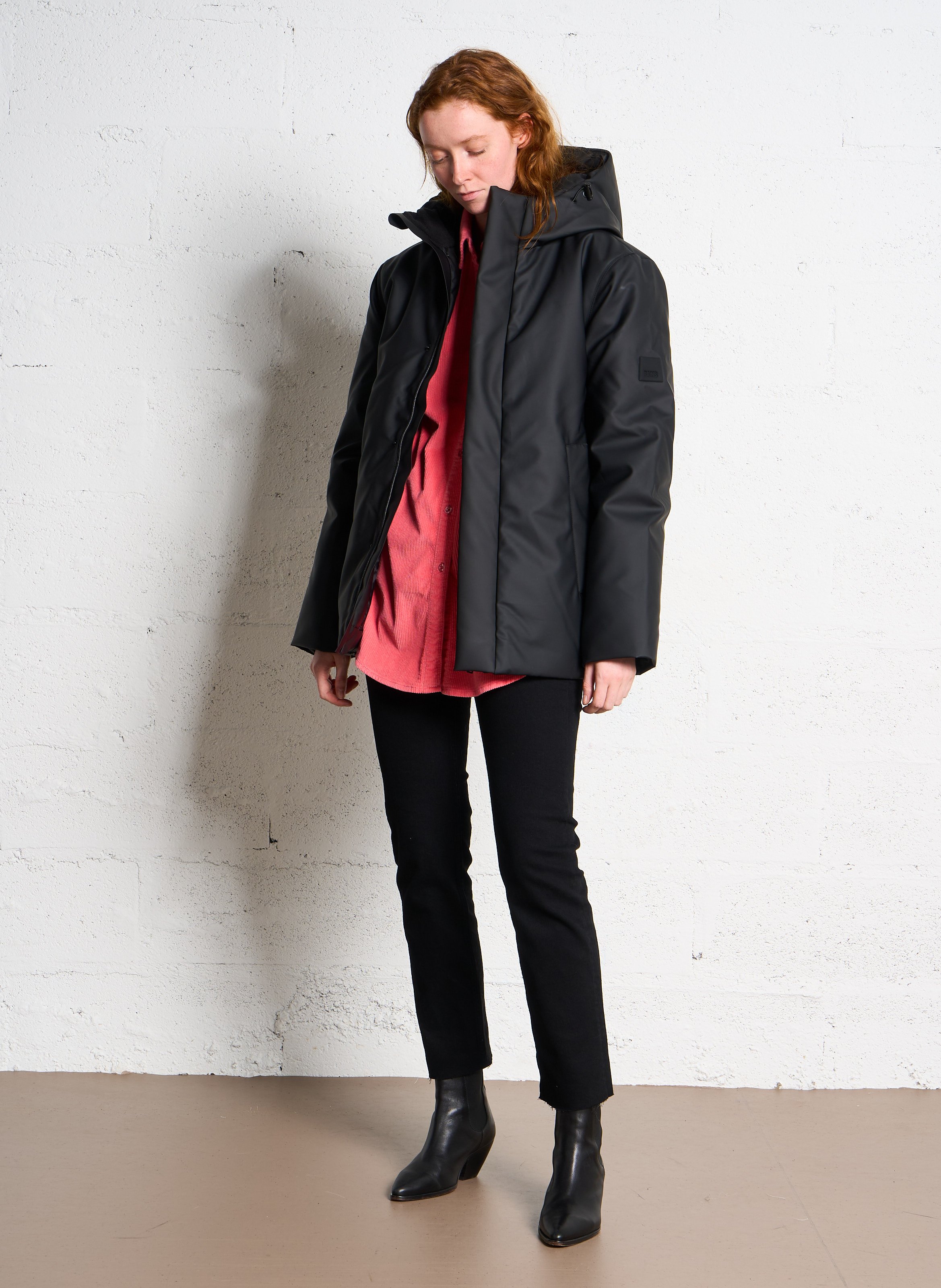 Parka courte à capuche RAINS Noir