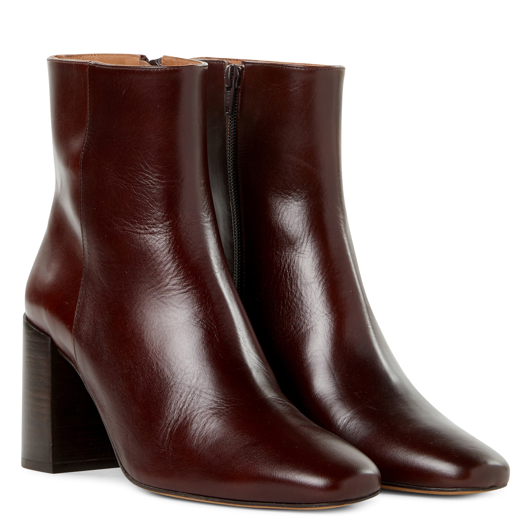 - 100% leather, - Round toes, - Inner zip fastening, - Heel height: 9 cm. SAISON 1865 Brown