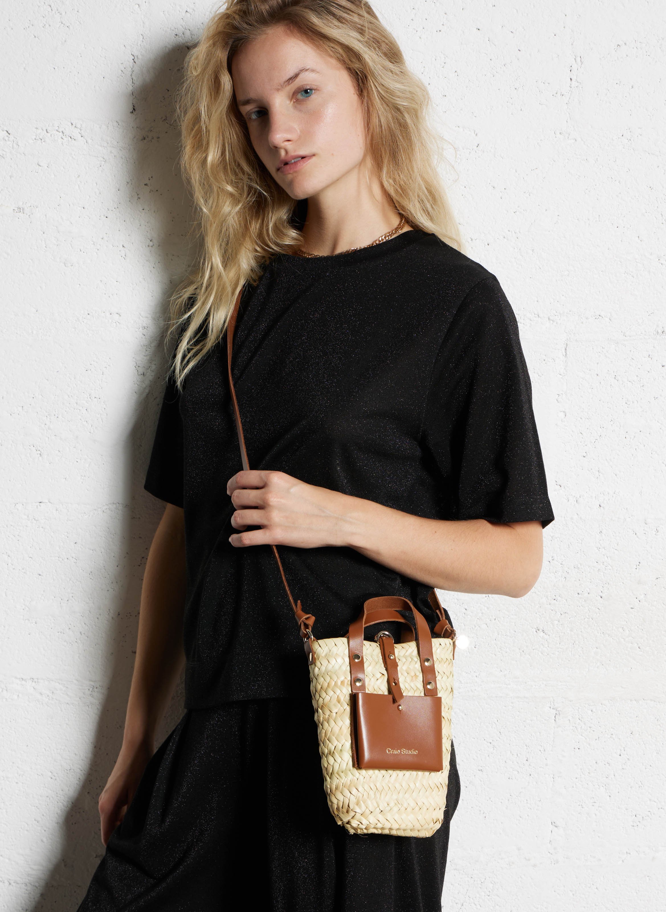 Panier tressé à la main au Maroc en fibre naturel de palmier Doum CRAIE STUDIO Marron